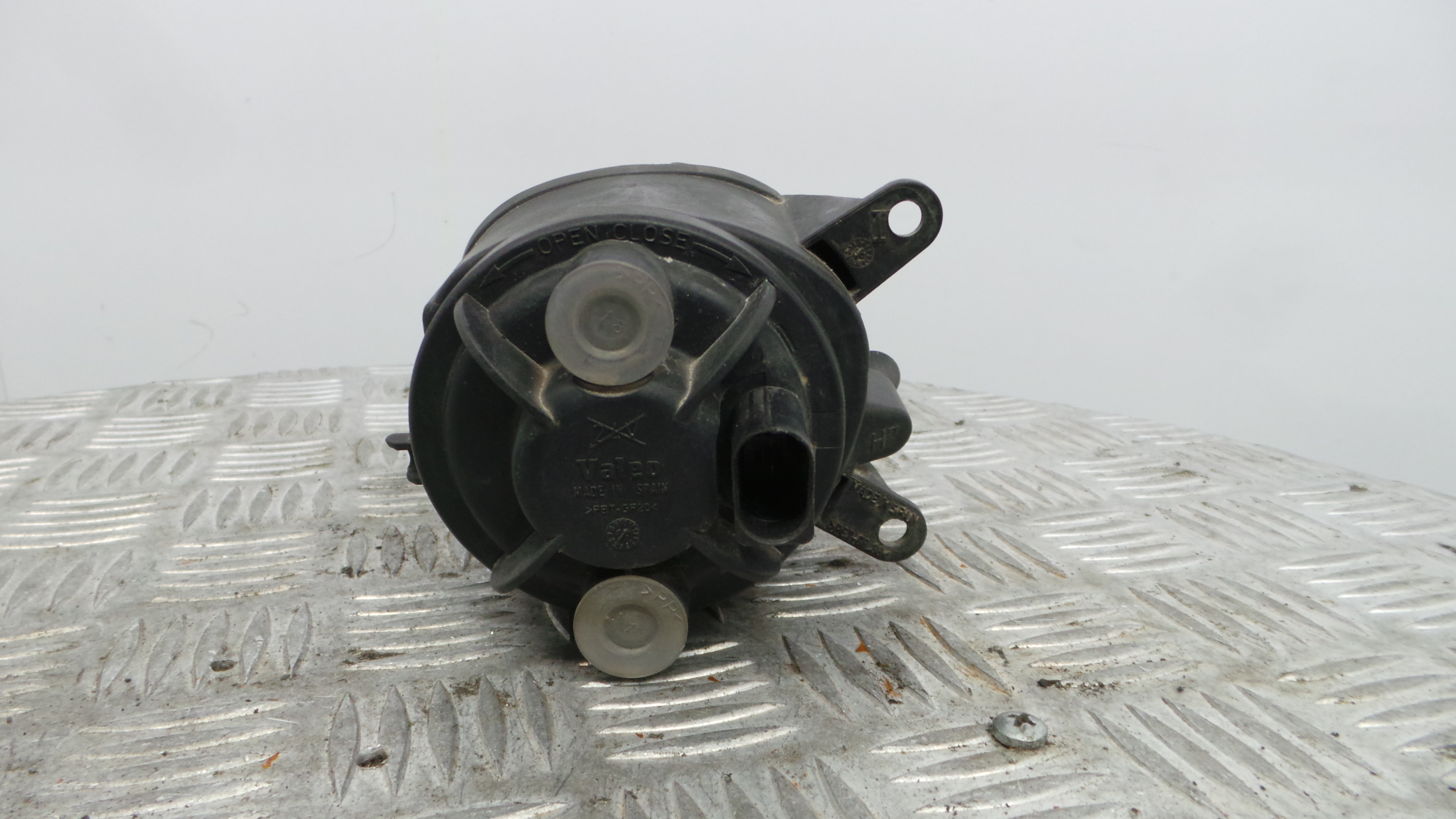 Farol Nevoeiro Esquerdo 8L0941699A - AUDI A3 (8L1)-36056920