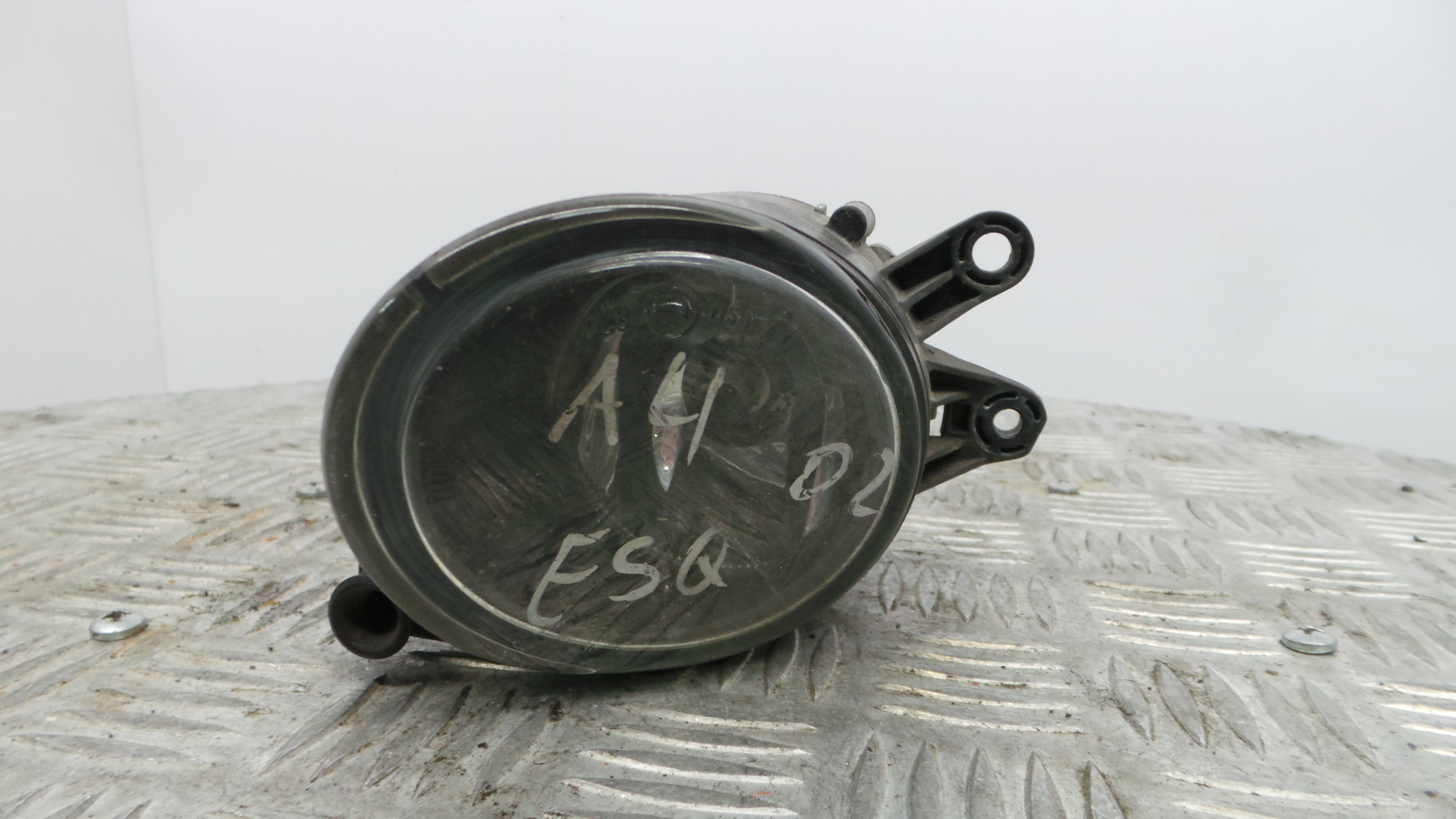 Farol Nevoeiro Esquerdo 8E0941699B - AUDI A4 B6 (8E2)-36056935 Farol Nevoeiro Esquerdo 8E0941699B - AUDI A4 B6 (8E2)-36056935