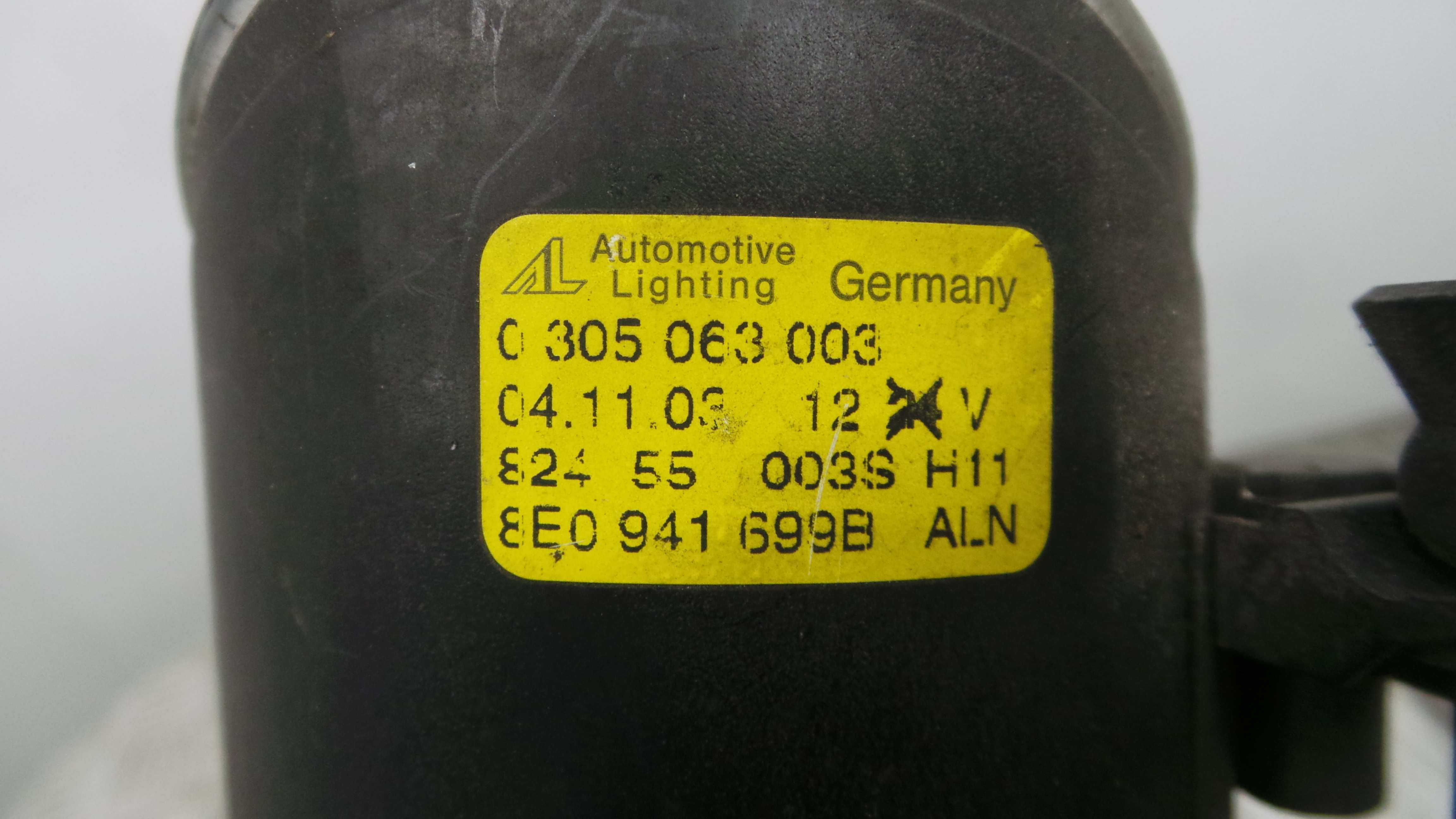 Farol Nevoeiro Esquerdo 8E0941699B - AUDI A4 B6 (8E2)-36056935