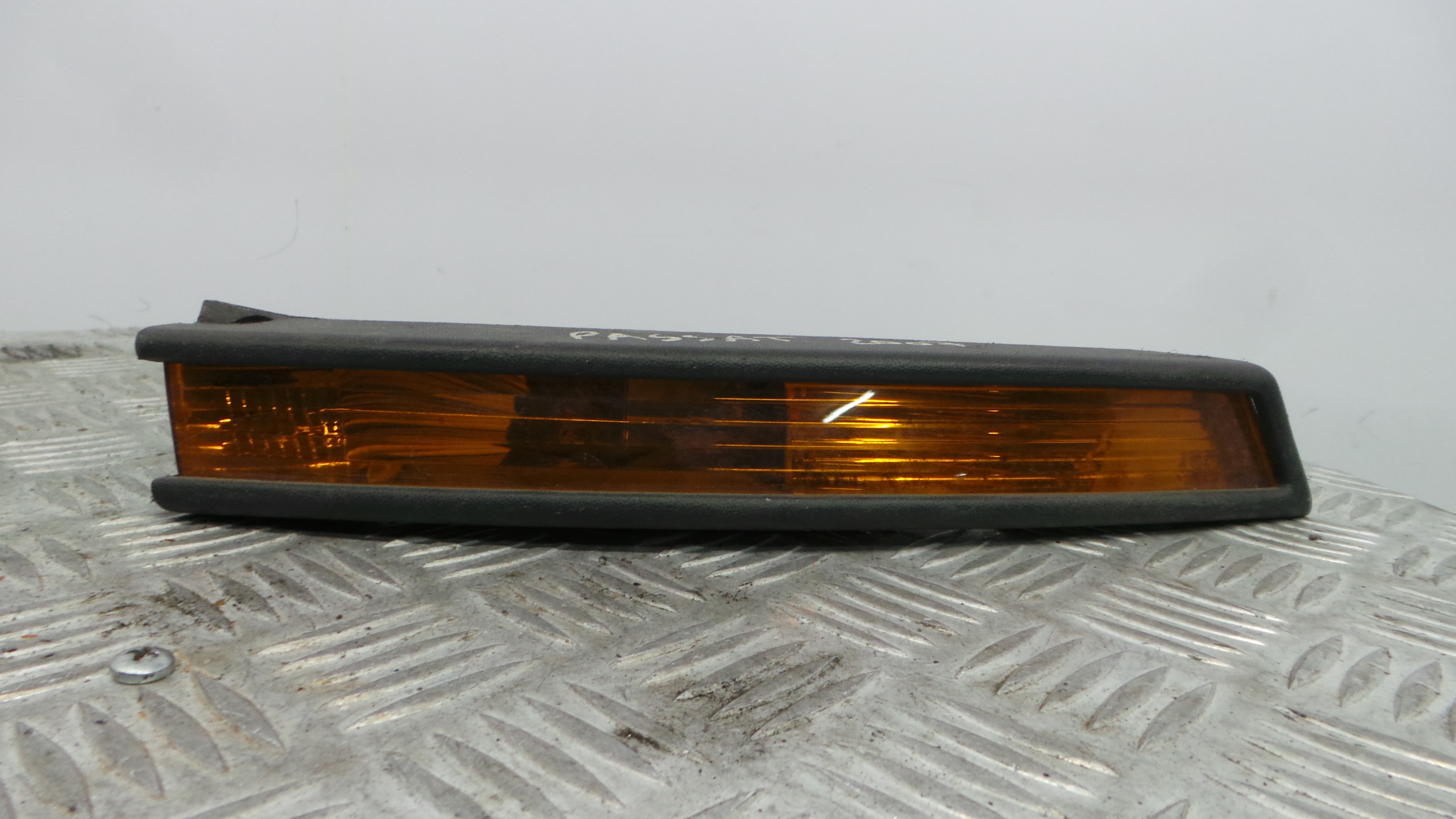 Farolim de Pisca Frente Dto 3C0953042J - VW PASSAT B6 (3C2)-36056955 Farolim de Pisca Frente Dto 3C0953042J - VW PASSAT B6 (3C2)-36056955