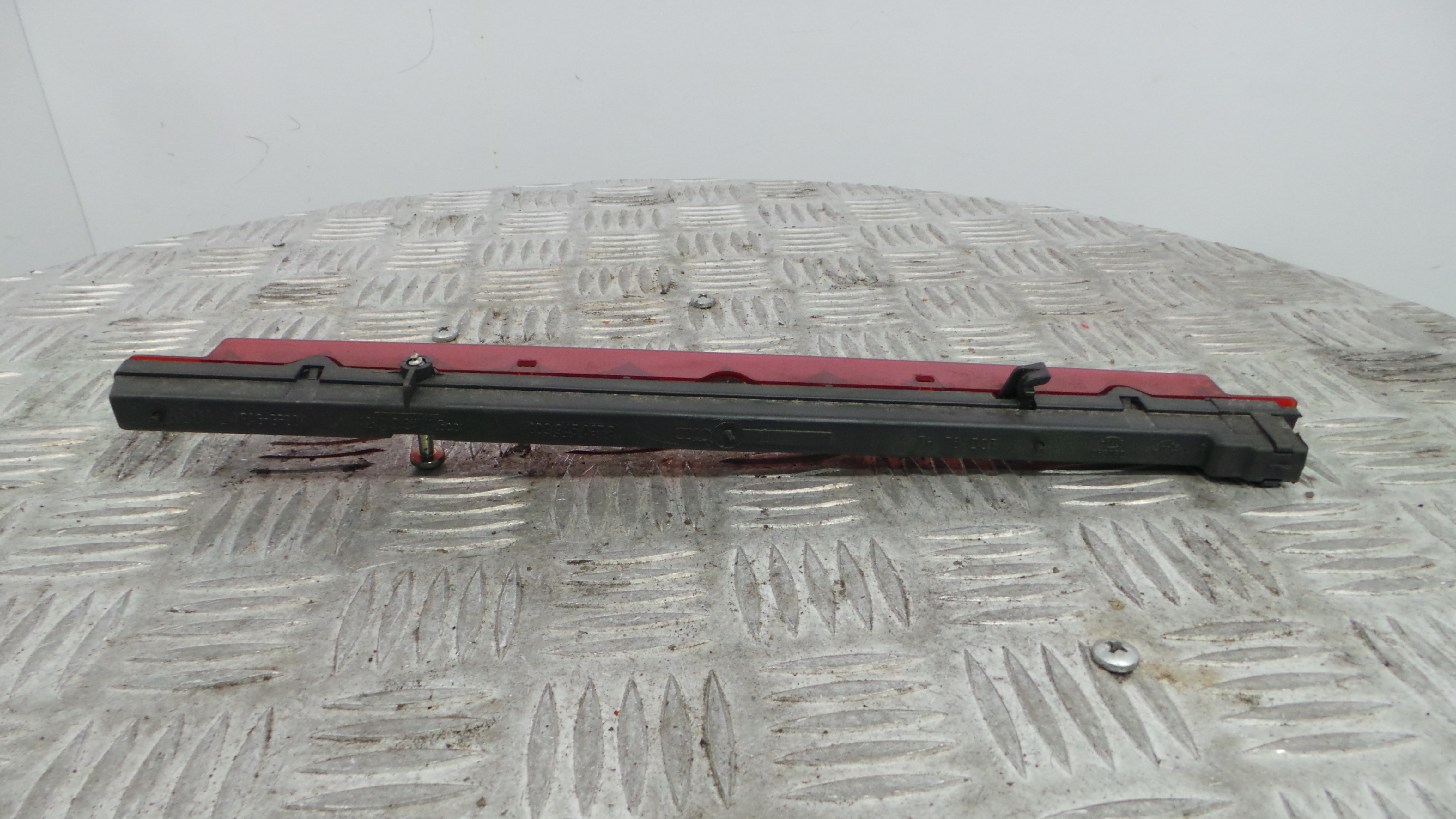 Farolim Stop Central / Luz de Stop Adicional 8D9945097B - AUDI A3 (8L1)-36057760