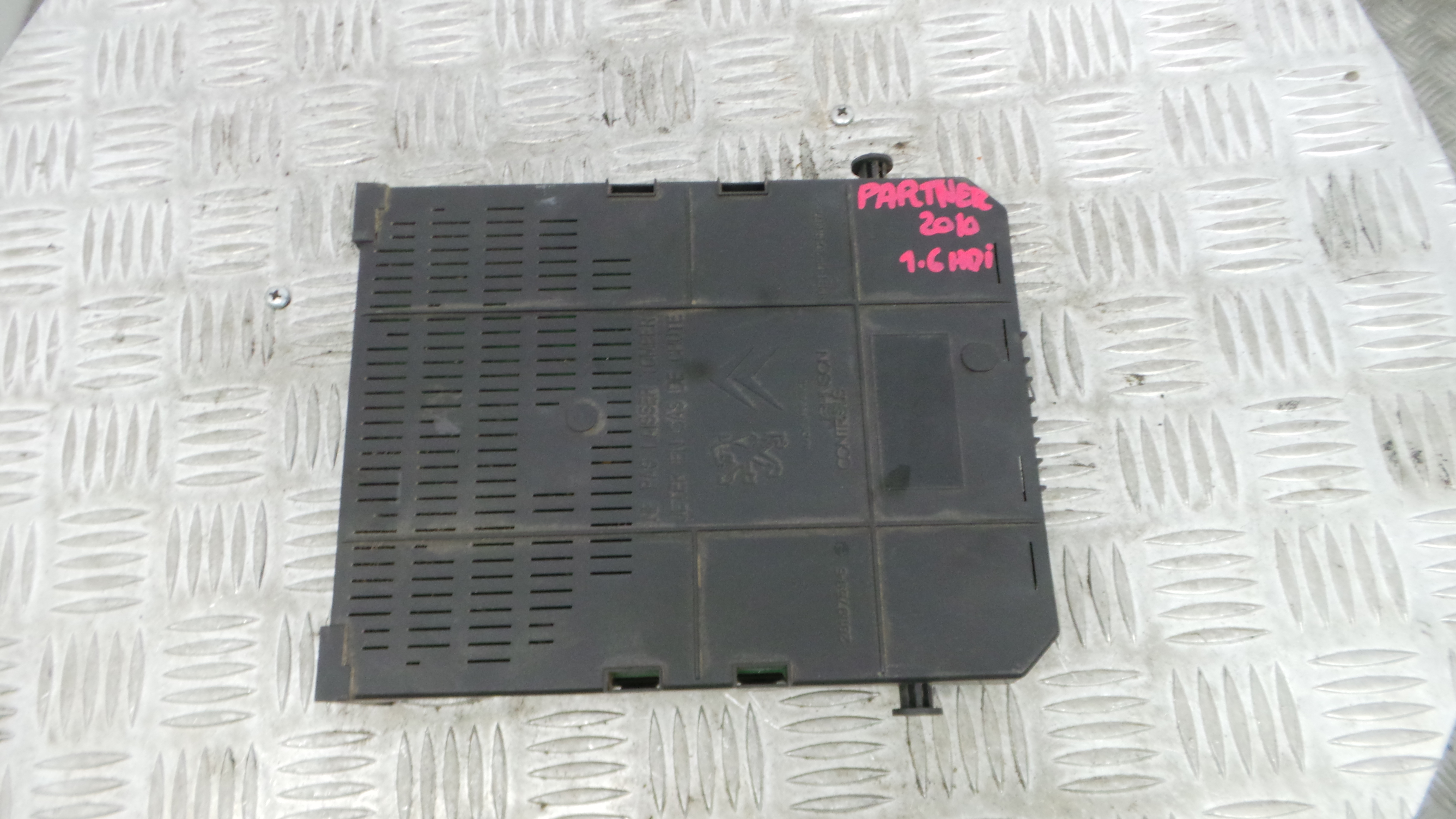 Caixa dos Fusíveis / BSI / UCH / SAM 9664089980-02 - PEUGEOT PARTNER Caixa/monovolume-36059076