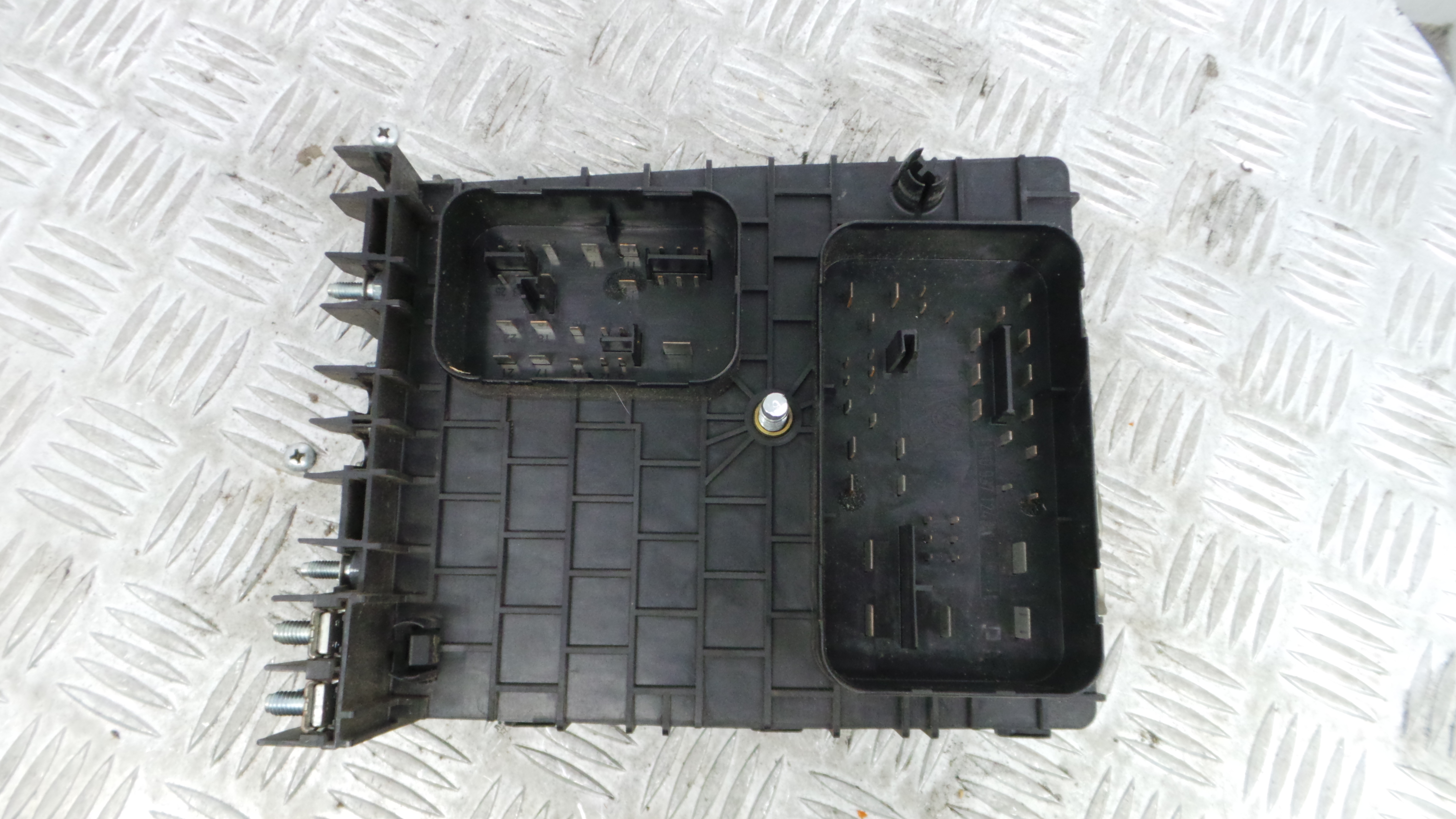 Caixa dos Fusíveis / BSI / UCH / SAM 1K0937124K - SEAT ALTEA (5P1)-36059127