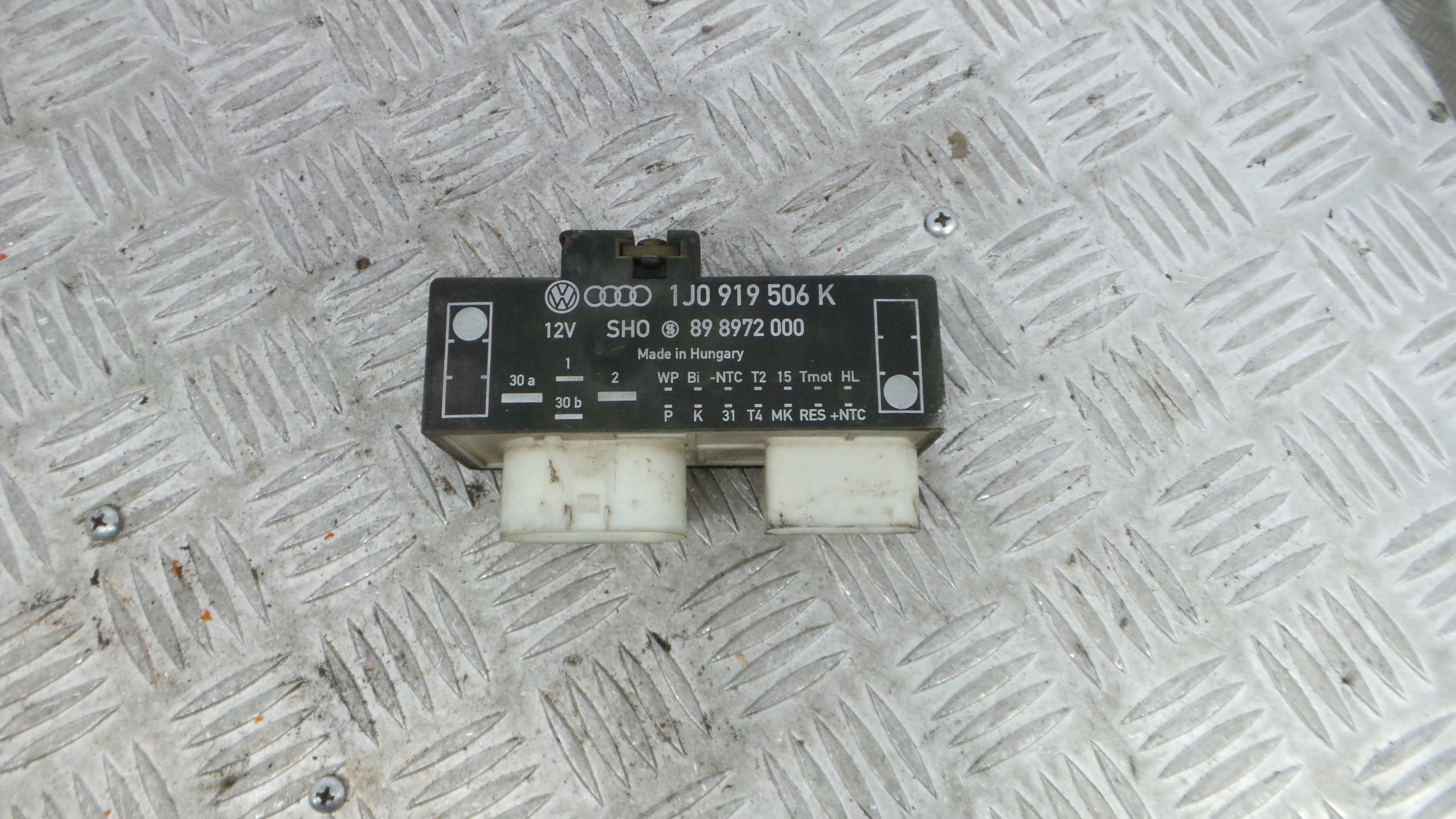 Relé 1J0919506K - VW GOLF IV (1J1), GOLF Mk IV (1J1)-36059157