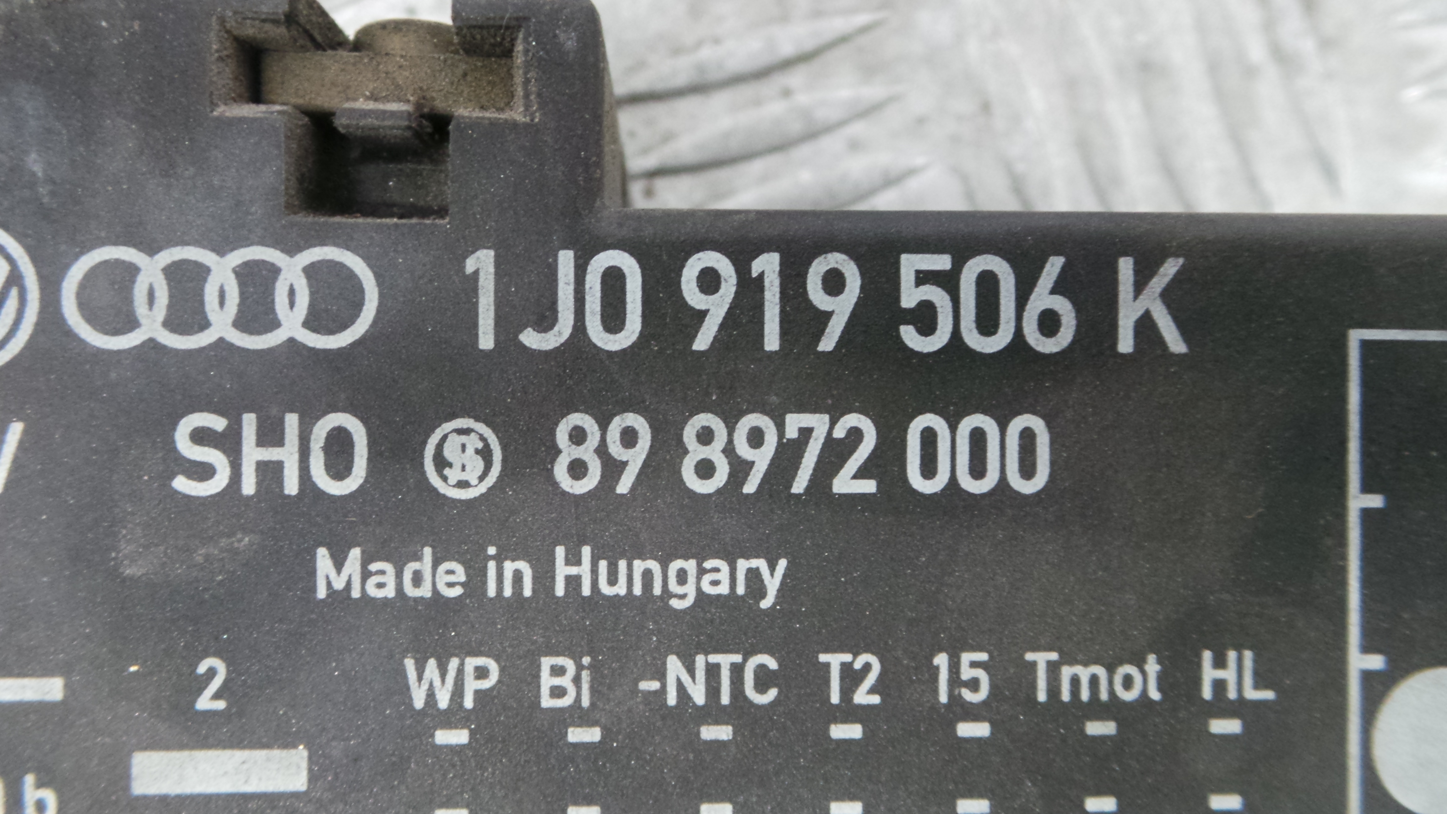 Relé 1J0919506K - VW GOLF IV (1J1), GOLF Mk IV (1J1)-36059157