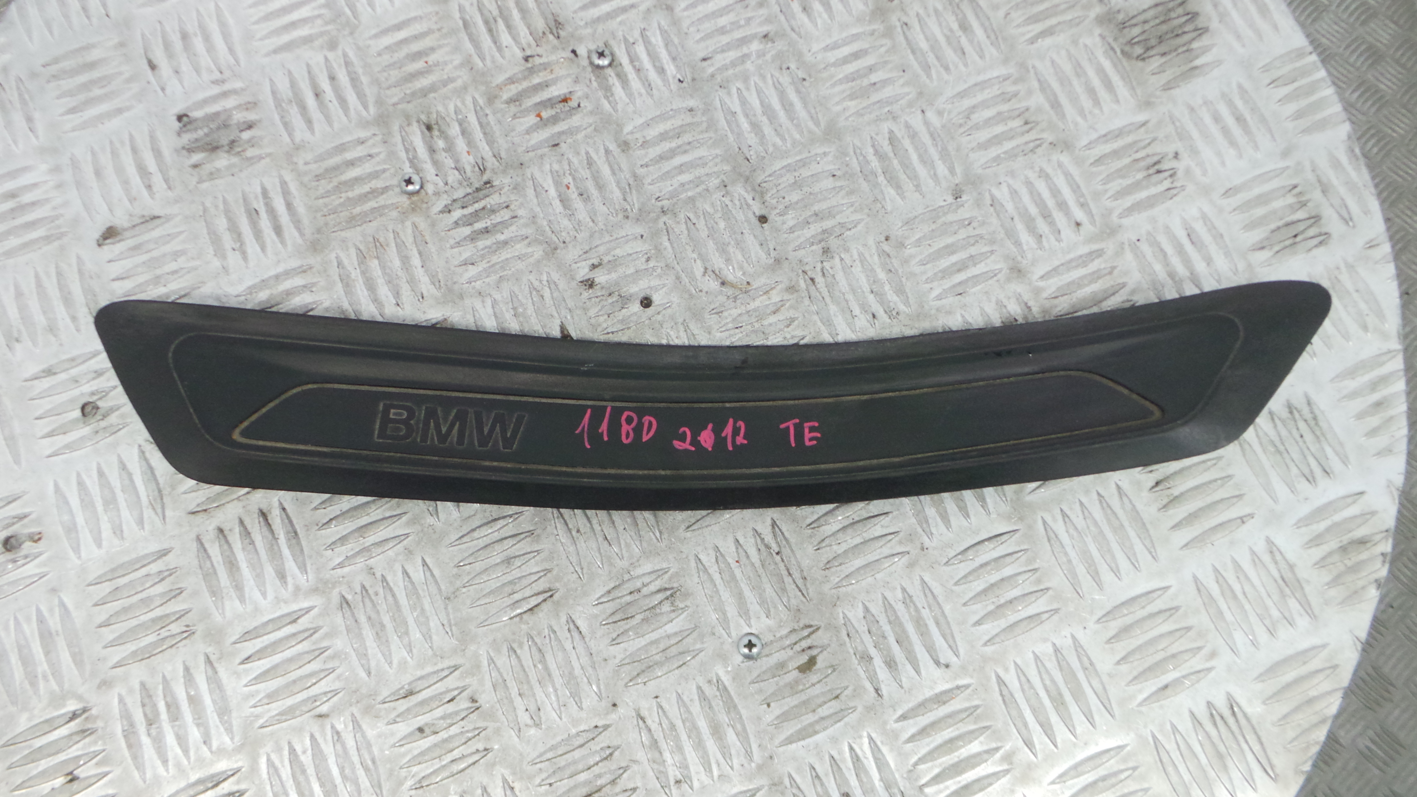 Soleira Da Porta 51.47-7263311 - BMW 1 (F20), 1 Sports Hatch (F20)-36059299