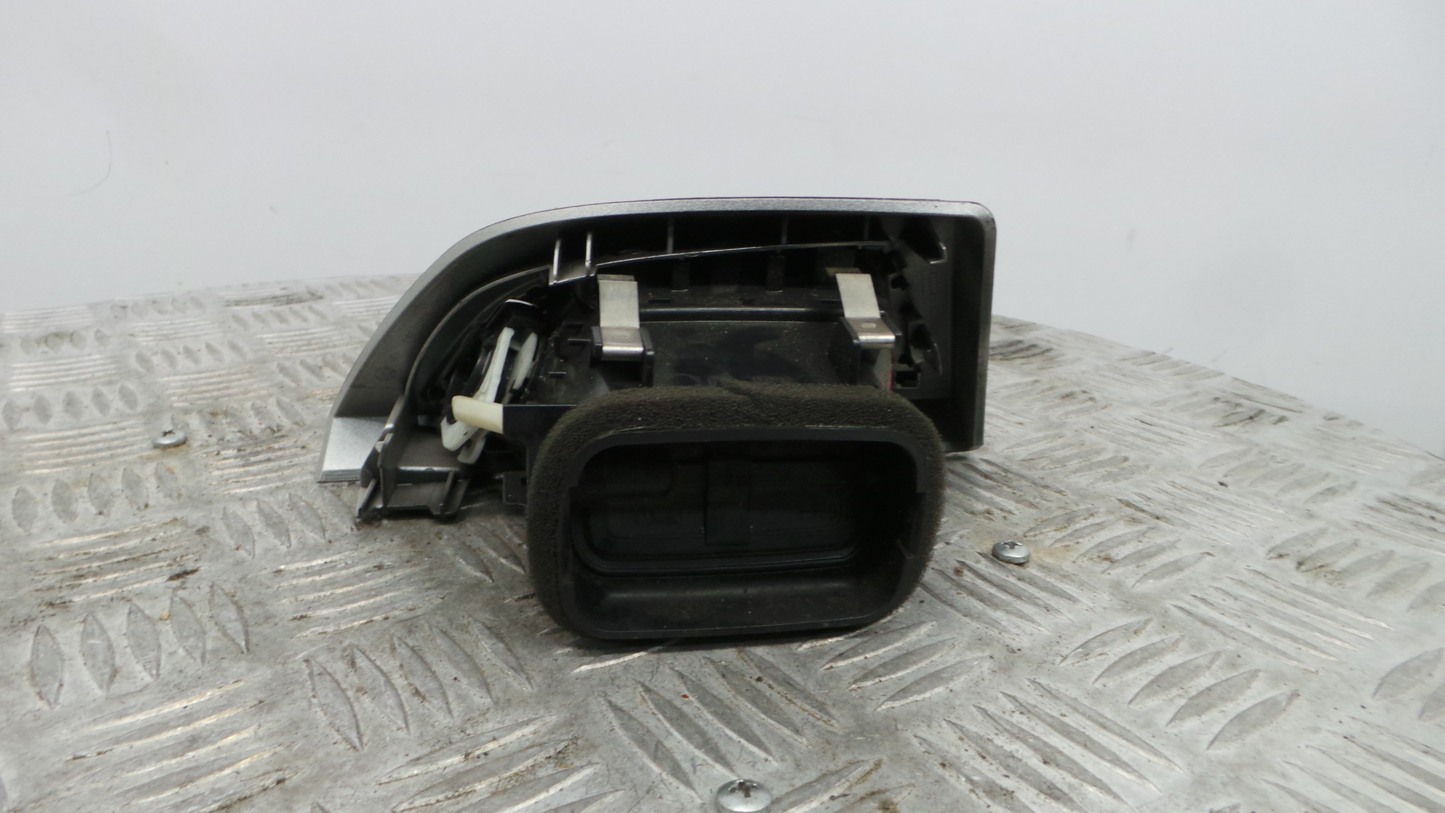 Grelha da Sofagem  9205355-07 - BMW 1 (F20), 1 Sports Hatch (F20)-36059309