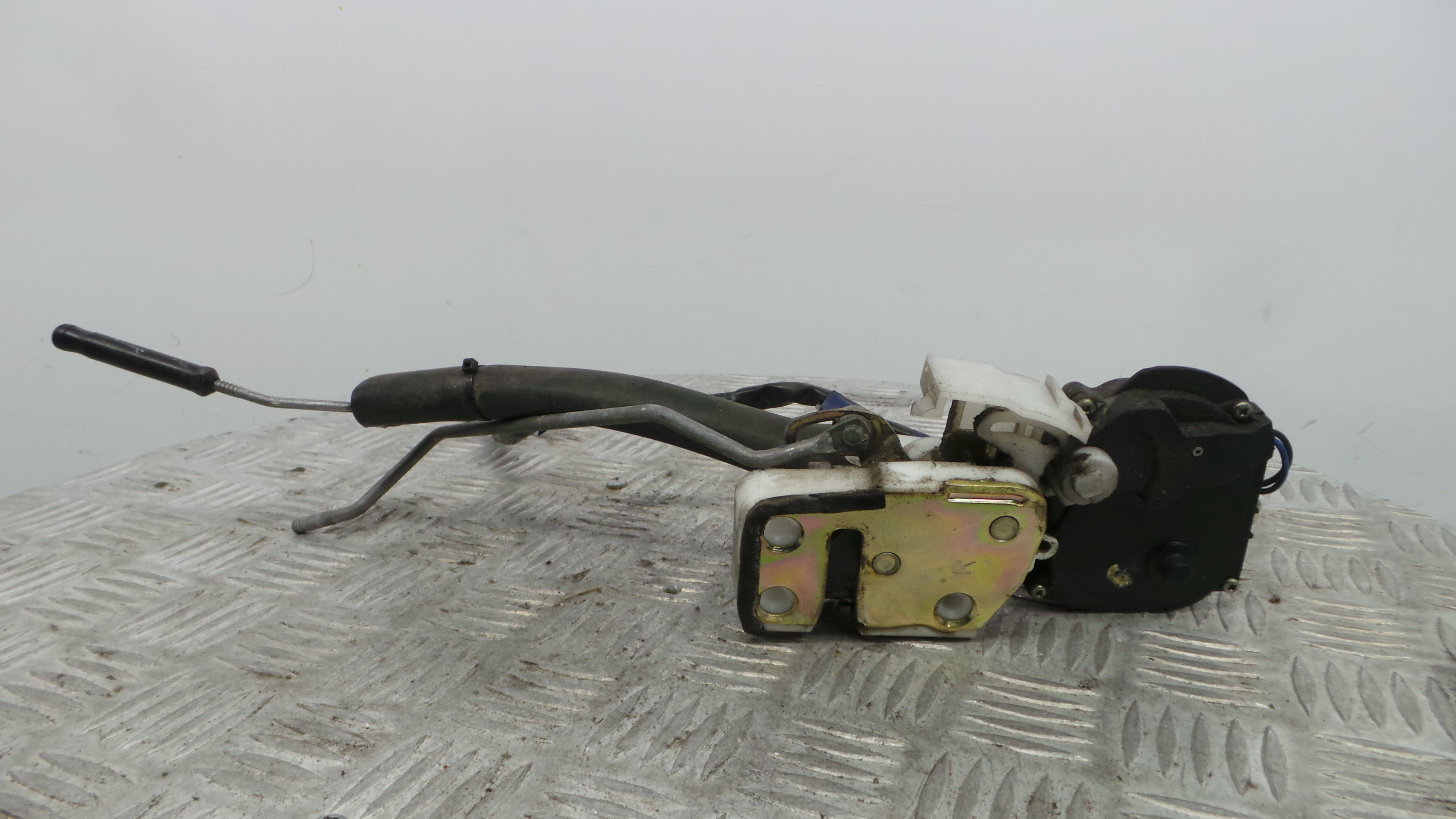 Fecho da Porta Frente Dto FQJ102940 - ROVER 45 I Hatchback (RT)-36059472