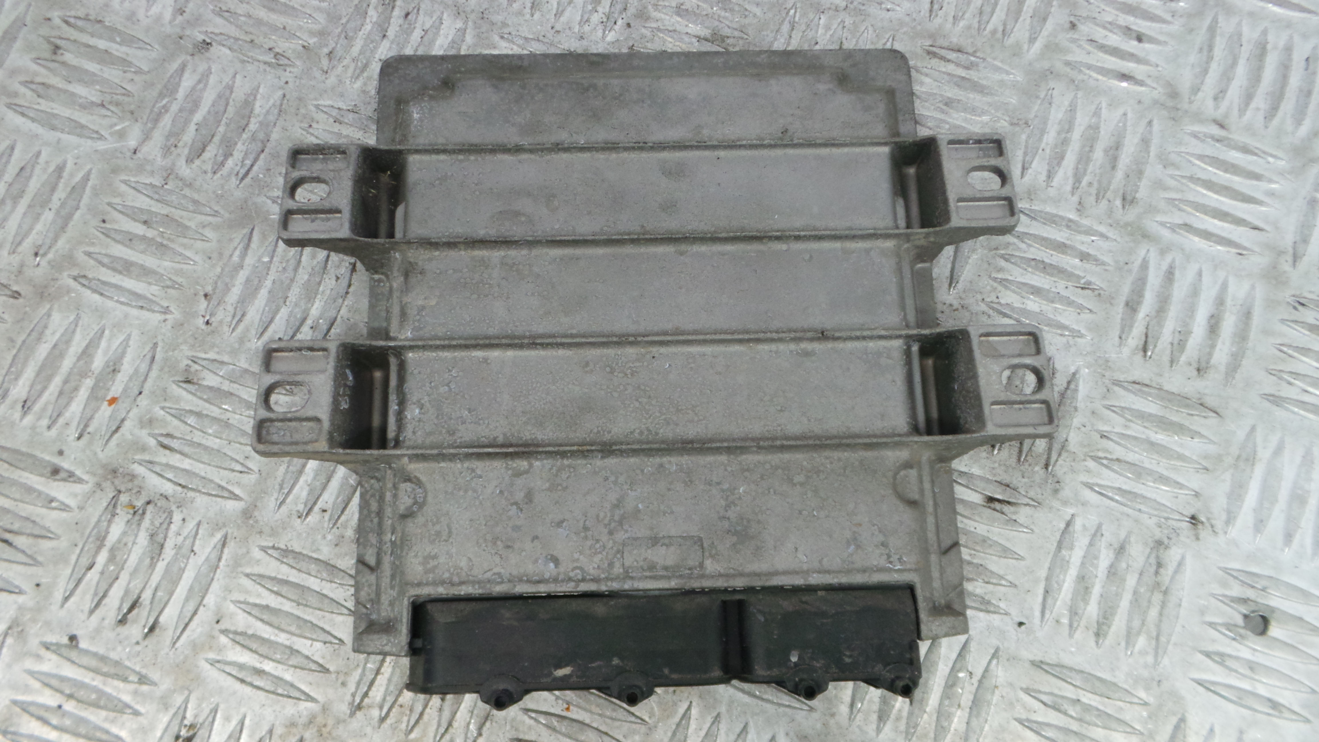 Centralina do Motor YMA0047 - ROVER 45 I Hatchback (RT)-36059503