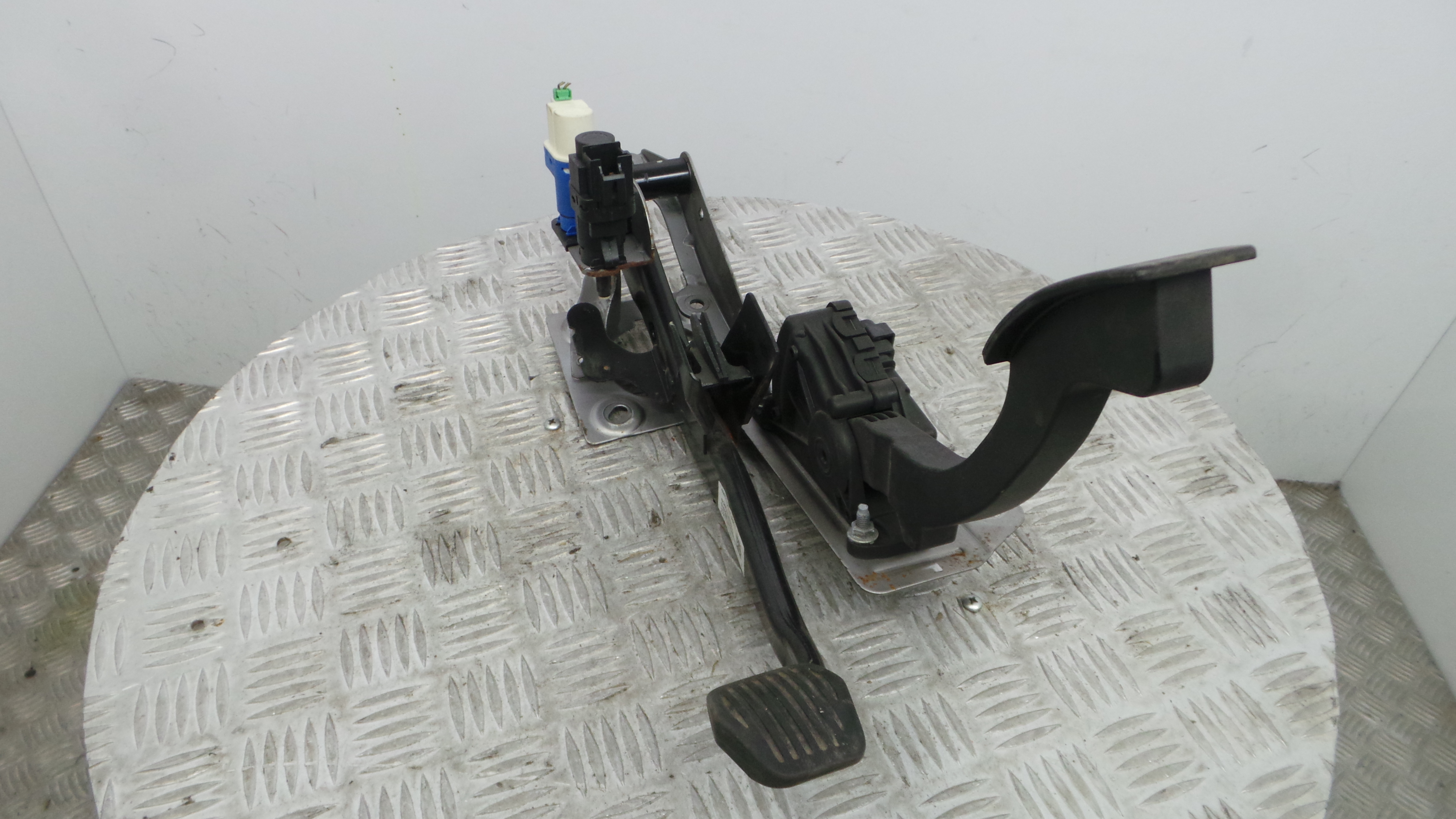 Pedal do Travão 4M51-2467-AR - FORD FOCUS II (DA_, HCP, DP)-36059983