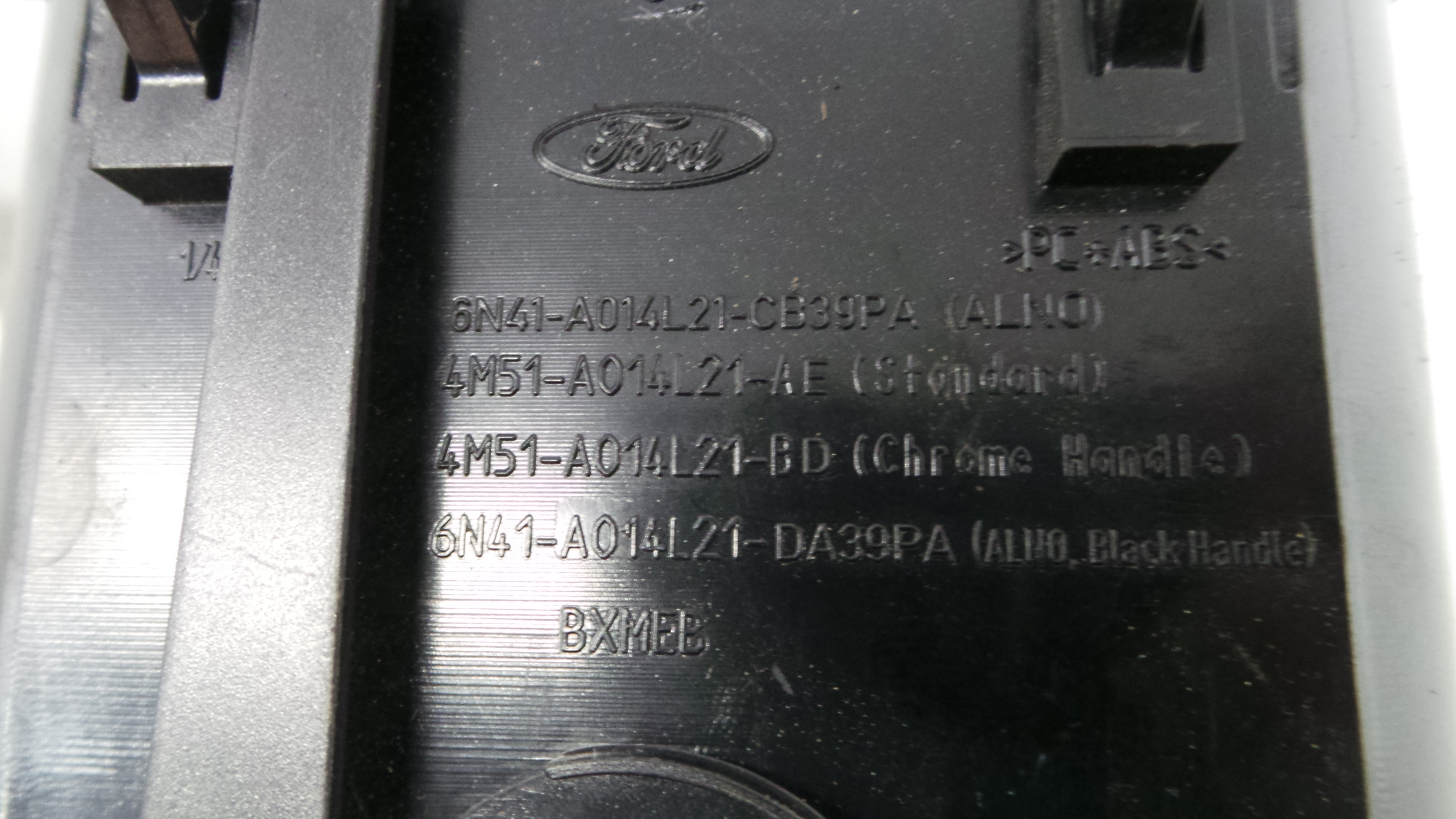 Grelha da Sofagem  6N41-A014L21-CB - FORD FOCUS II Station Wagon (DA_, FFS, DS), FOCUS II Turnier (D-36060726