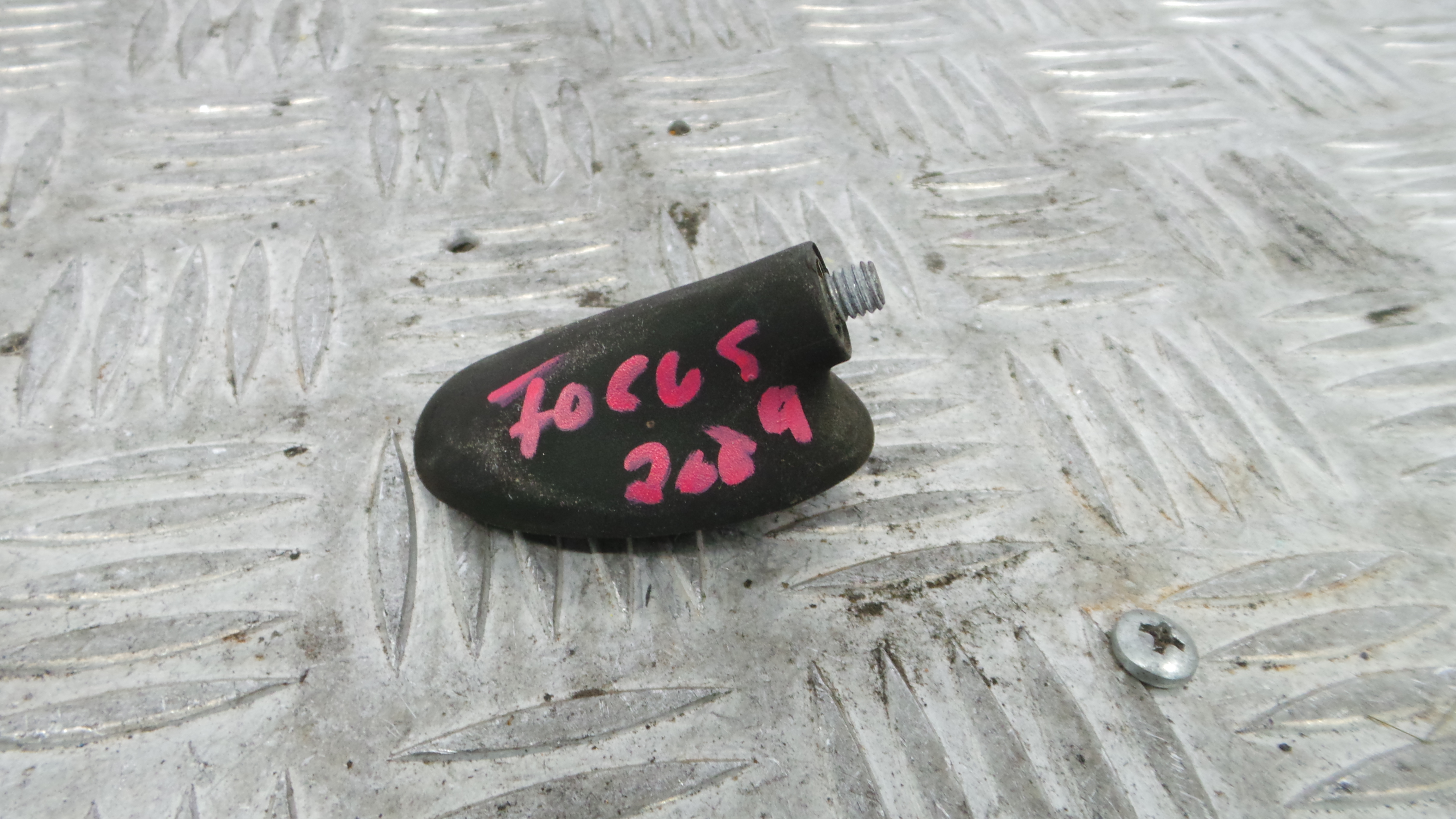Antena  - FORD FOCUS II Station Wagon (DA_, FFS, DS), FOCUS II Turnier (DA_, FFS, DS)-36060744