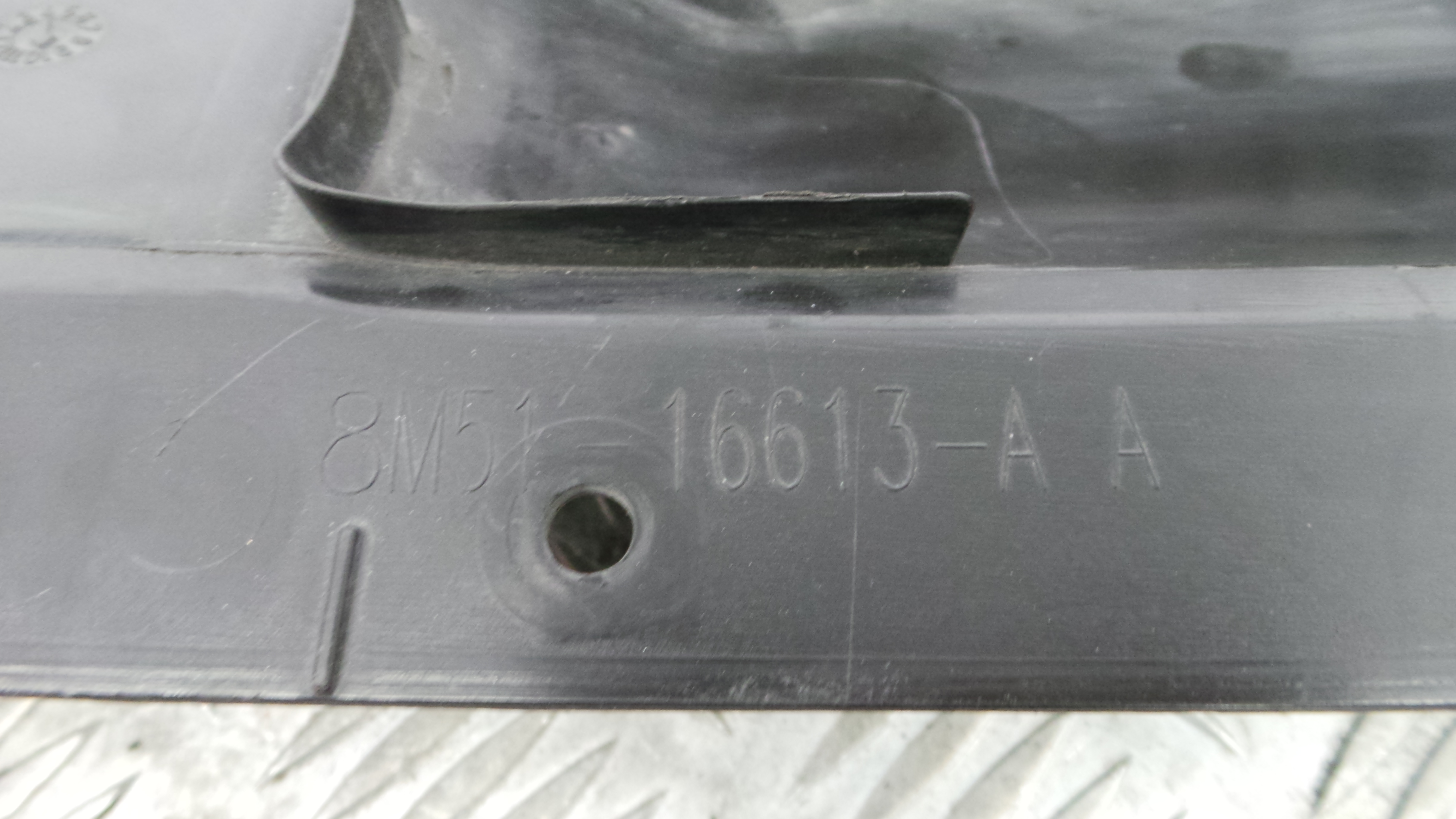 travessa superior  8M51-16613-AA - FORD FOCUS II Station Wagon (DA_, FFS, DS), FOCUS II Turnier (DA_-36060759