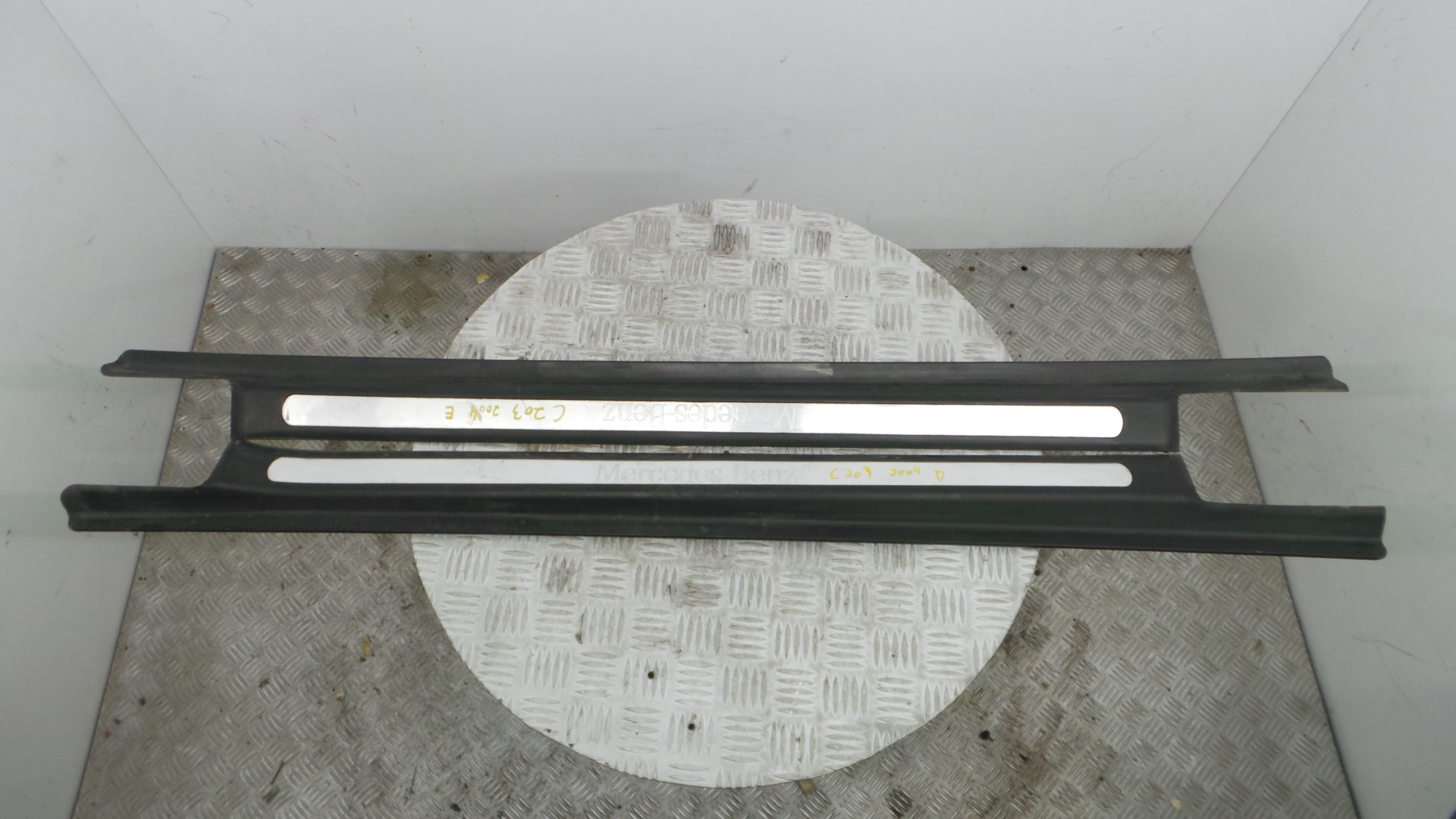 Soleira Da Porta A2036802835 - MERCEDES-BENZ C-CLASS Coupé (CL203), C-CLASS Coupe Sport (CL203), C--36060773