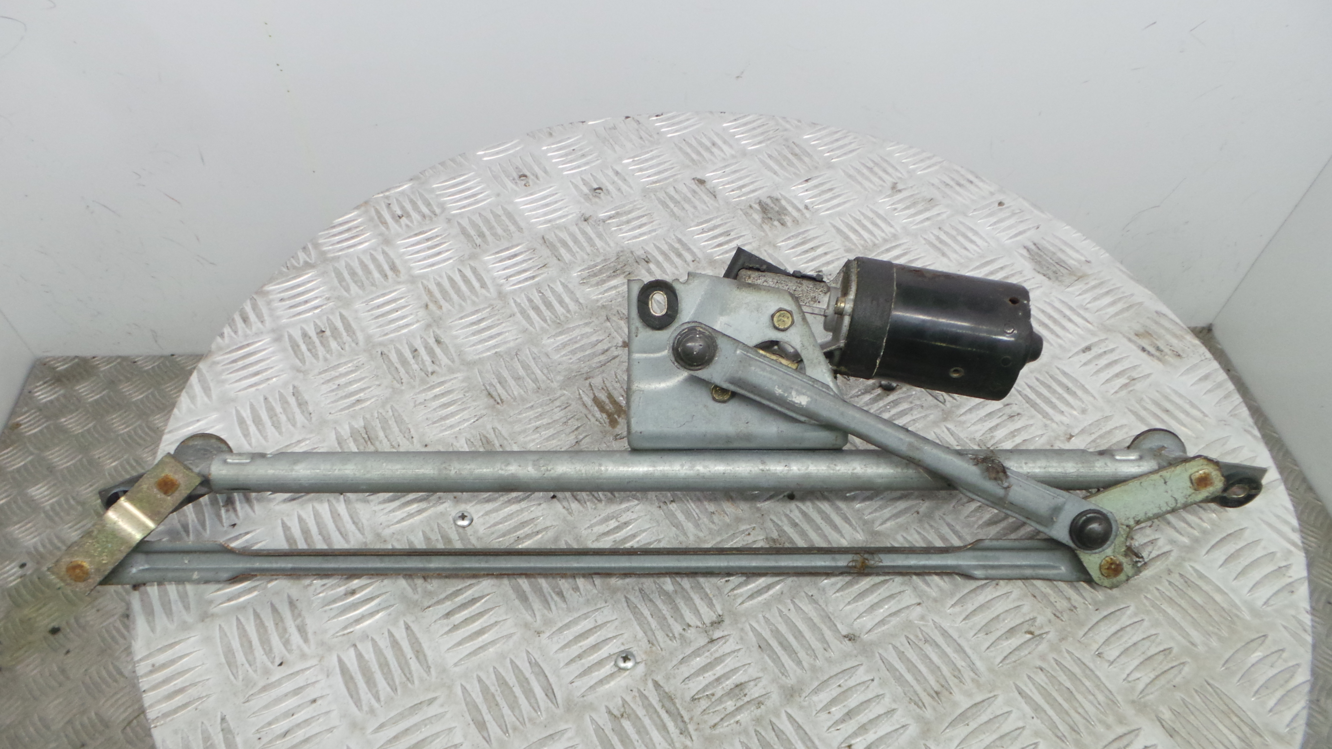 Motor Limpa Vidros Frente 0390241142 - OPEL VECTRA B Combi (J96)-36062366