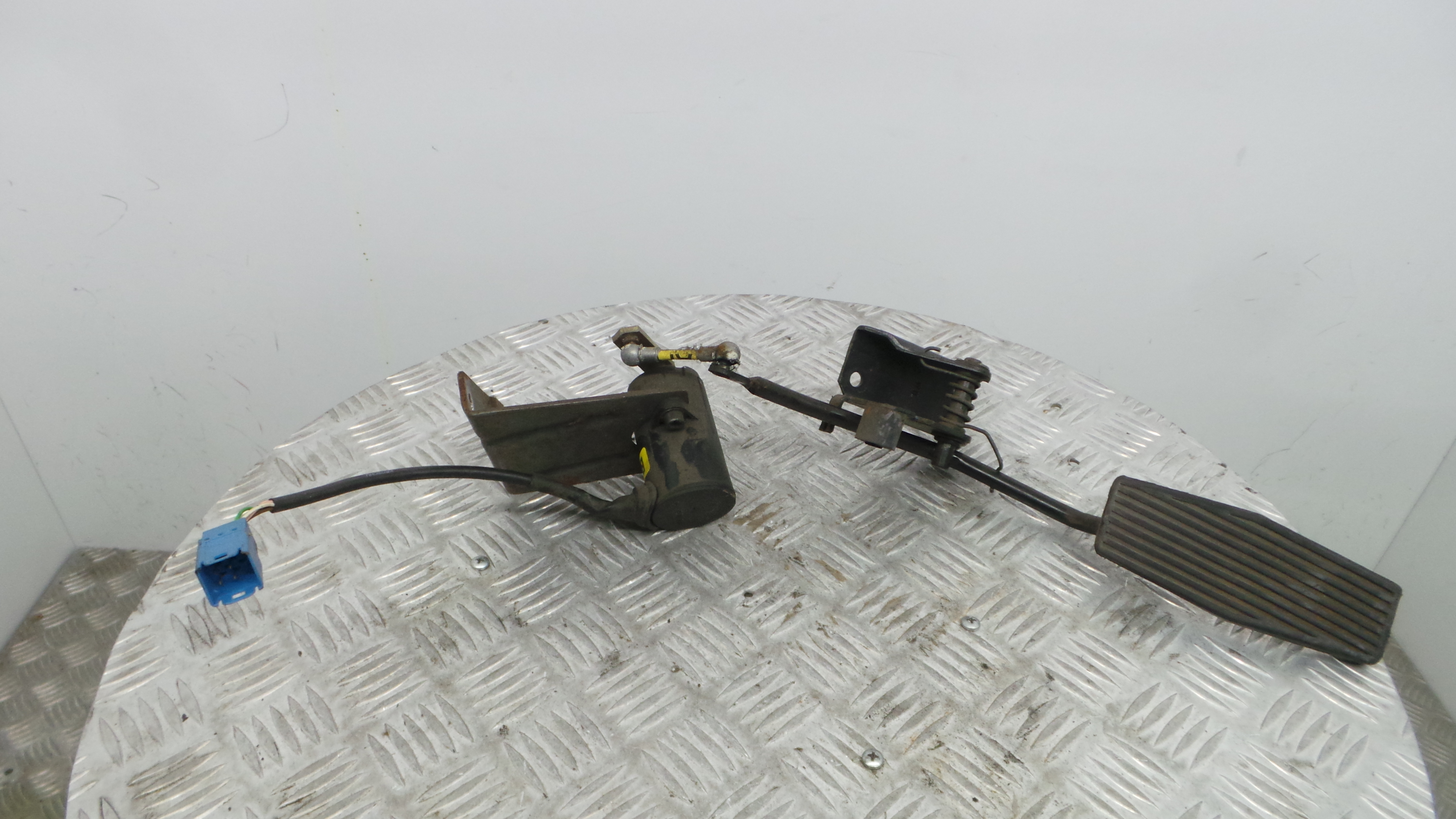 Pedal do Acelerador 90232022 - OPEL VECTRA B Combi (J96)-36062383 Pedal do Acelerador 90232022 - OPEL VECTRA B Combi (J96)-36062383
