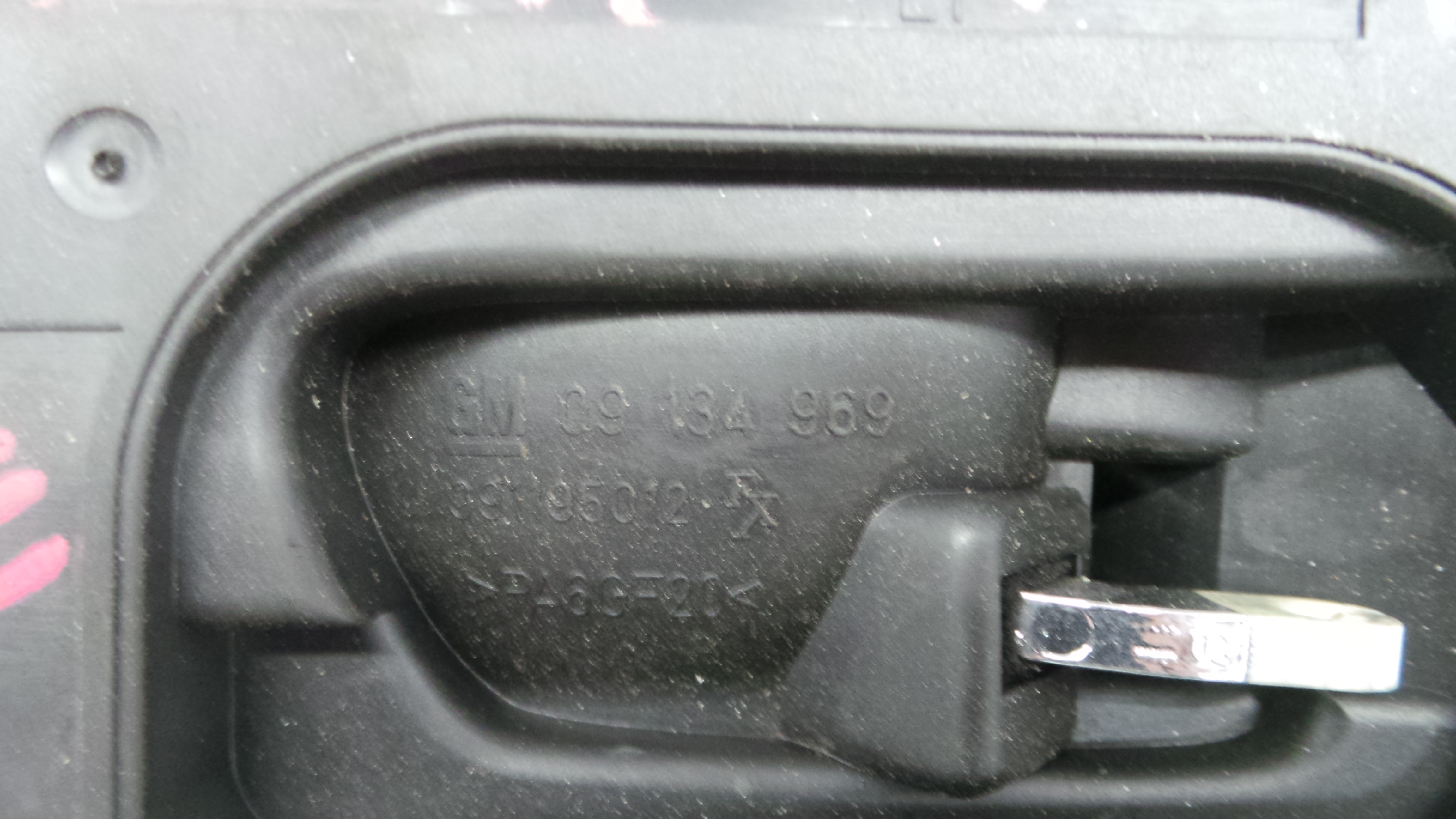 Puxador Interior Traseiro Esquerdo  09134969 - OPEL VECTRA B Combi (J96)-36062910