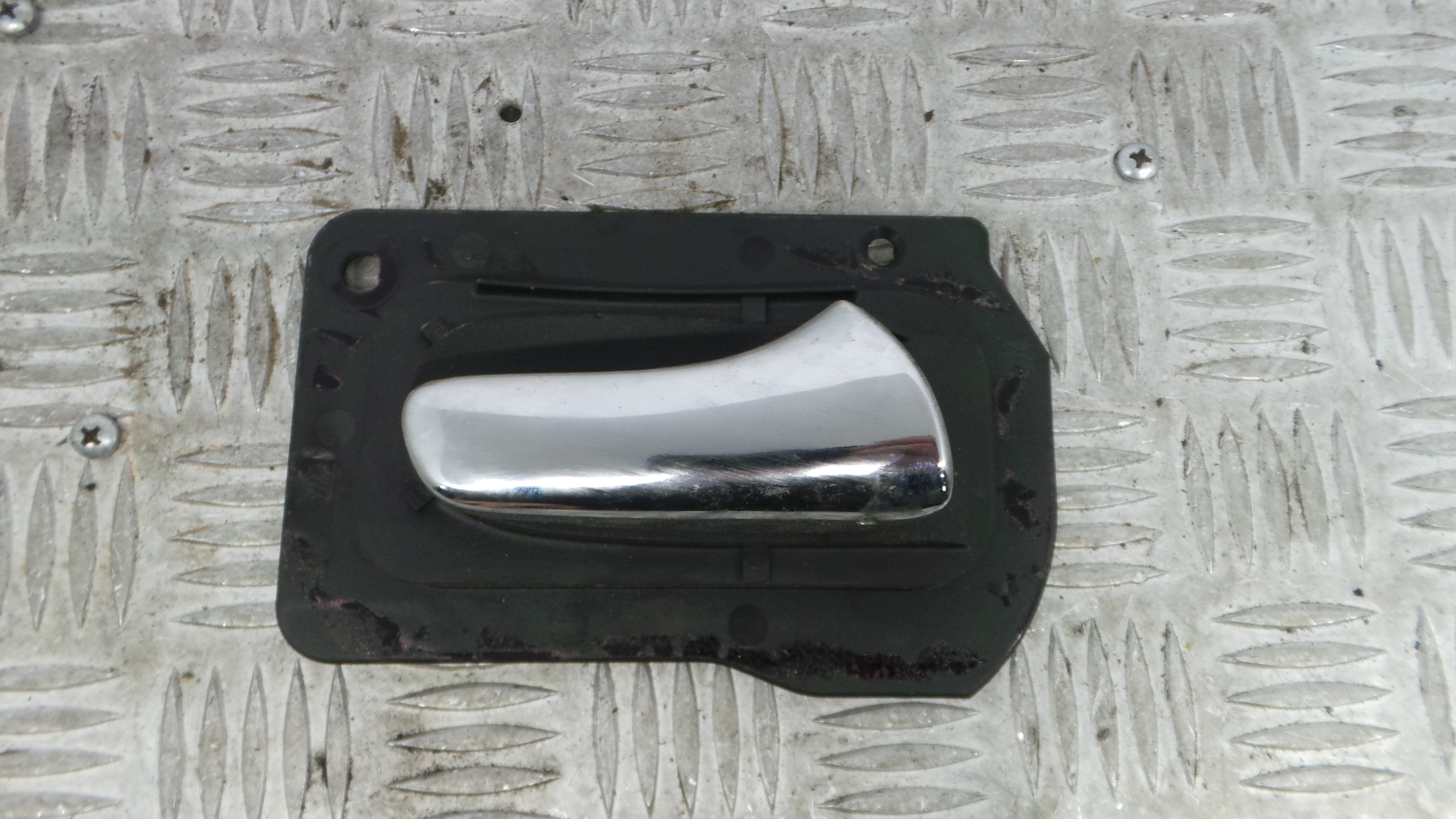 Puxador Interior Frente Direita 09134968 - OPEL VECTRA B Combi (J96)-36062913 Puxador Interior Frente Direita 09134968 - OPEL VECTRA B Combi (J96)-36062913