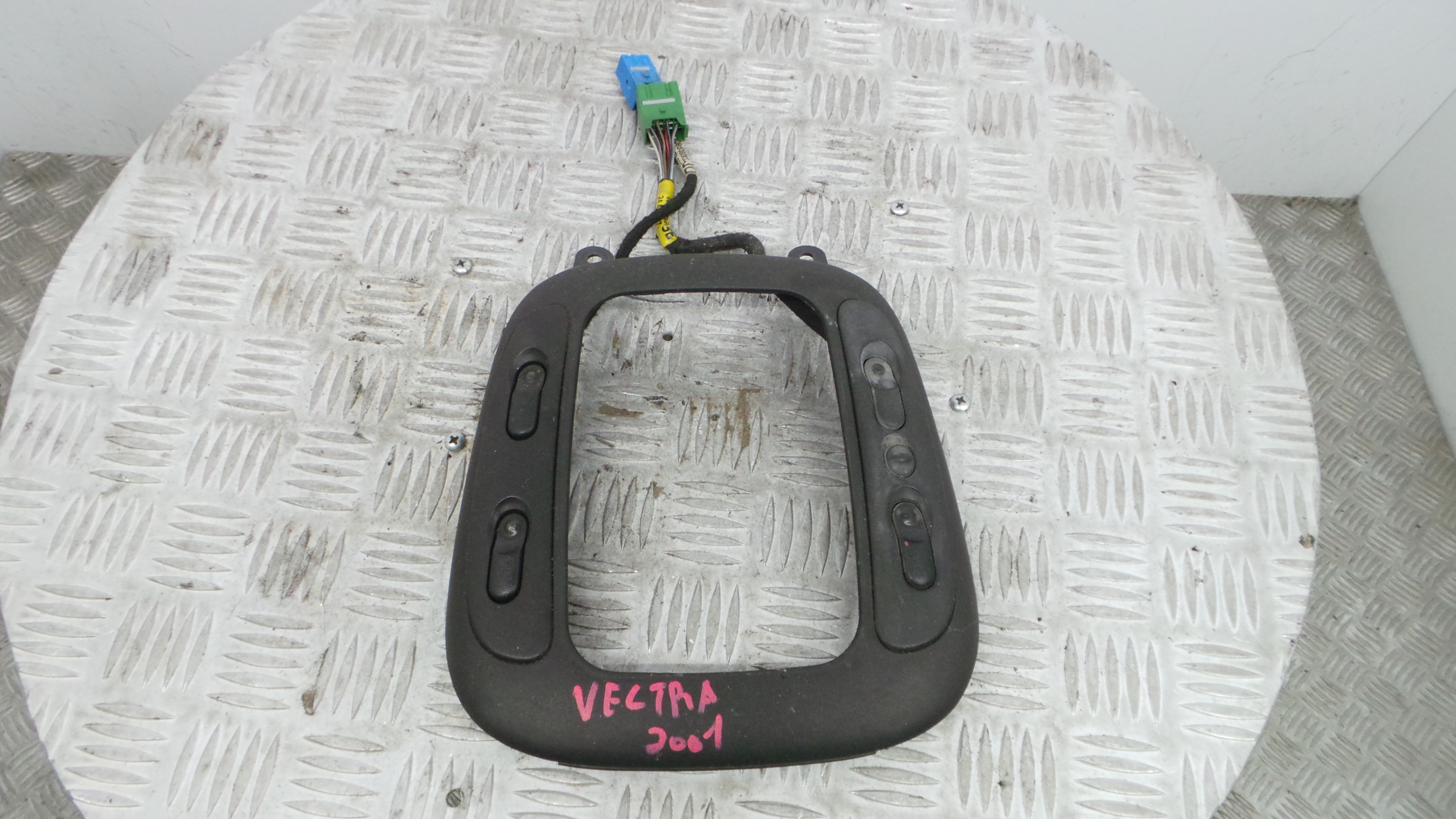 Aro Consola Central 90503604 - OPEL VECTRA B Combi (J96)-36062919 Aro Consola Central 90503604 - OPEL VECTRA B Combi (J96)-36062919