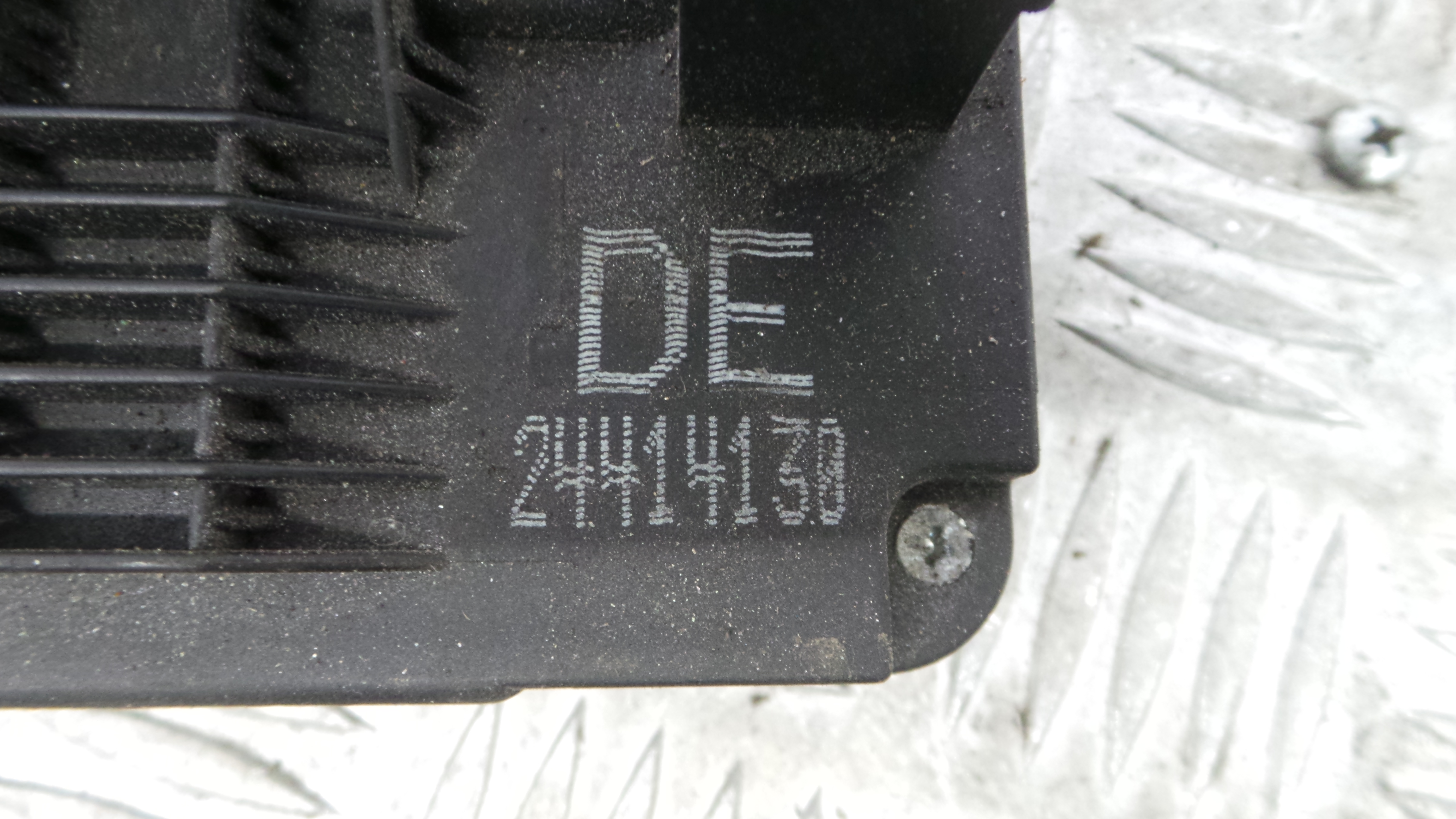 Fecho da Porta Trás Esq 24414130 - OPEL VECTRA B Combi (J96)-36062931