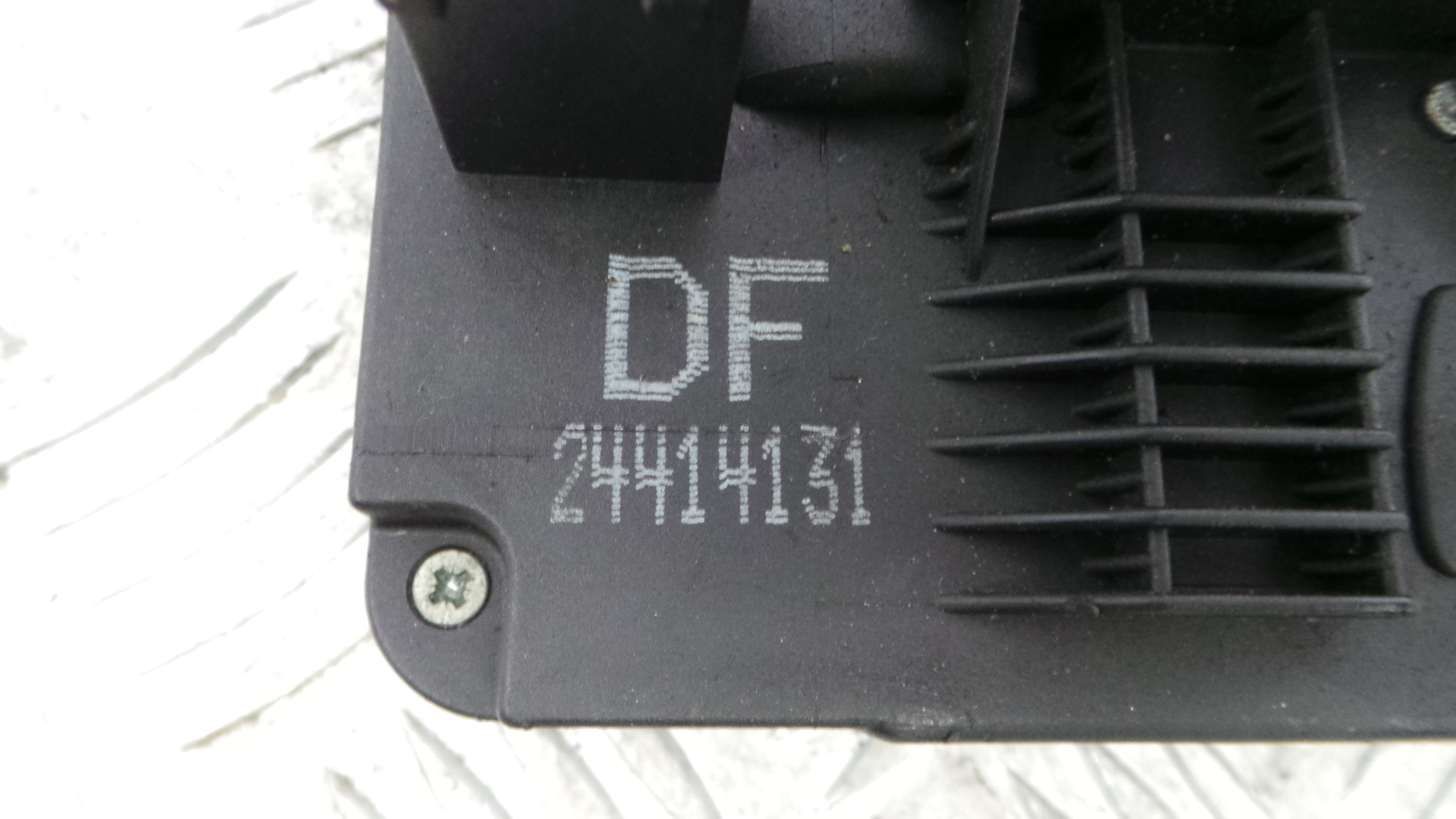 Fecho da Porta Trás Dto 24414131 - OPEL VECTRA B Combi (J96)-36062935