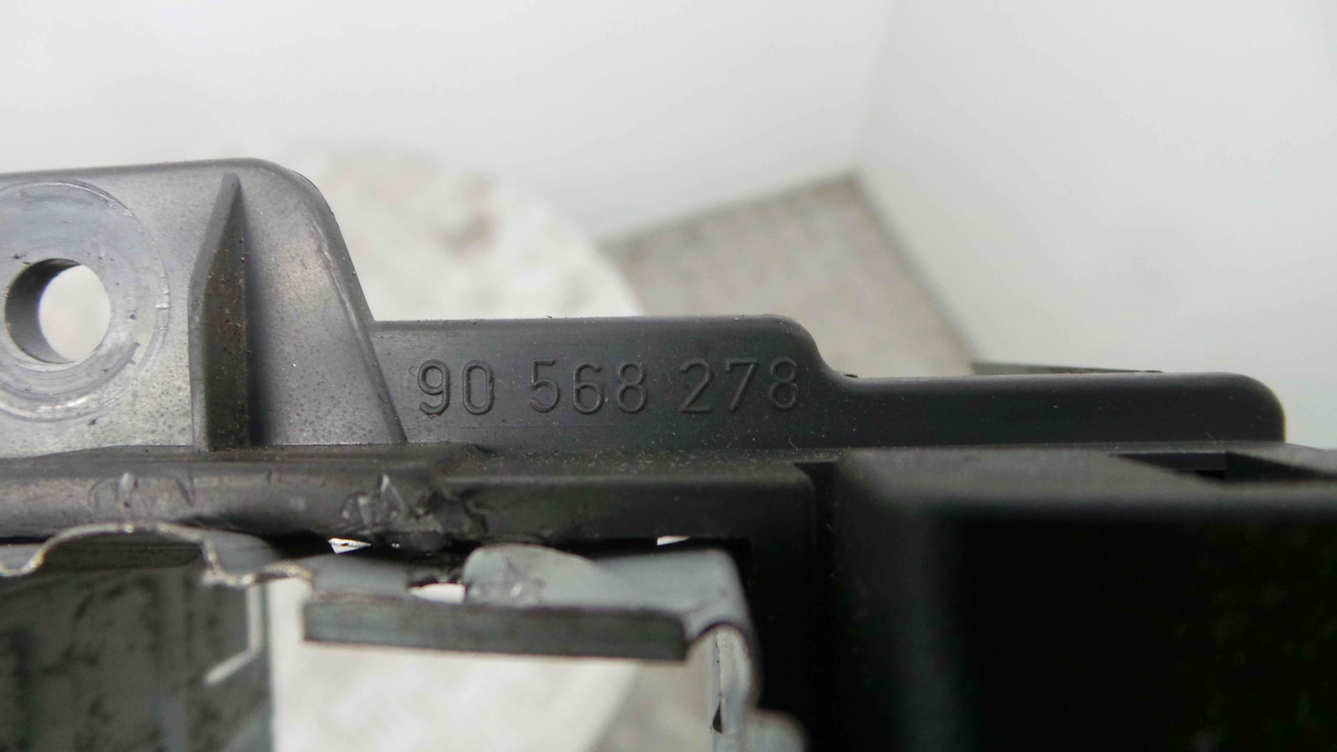 Botões da Consola  90568278 - OPEL VECTRA B Combi (J96)-36062959