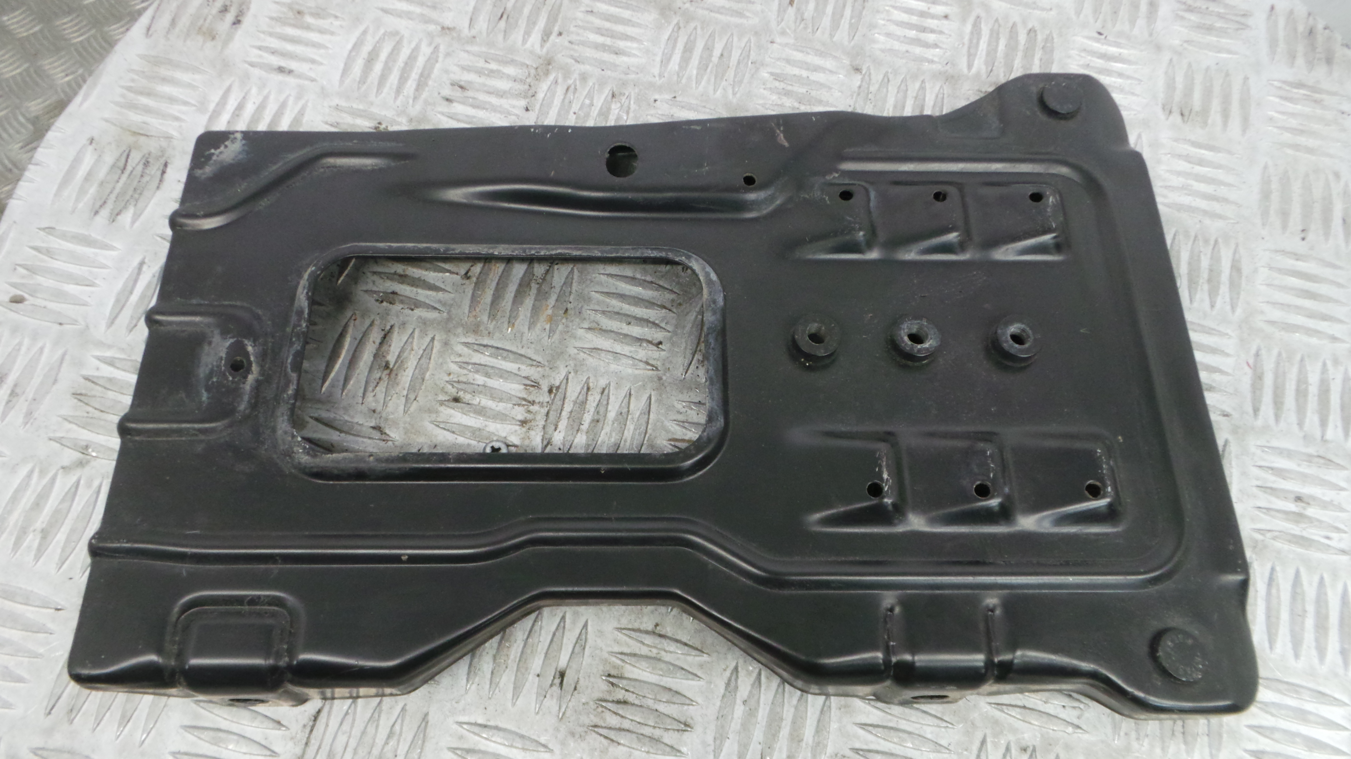 Base da Bateria  - MERCEDES-BENZ C-CLASS Coupé (CL203), C-CLASS Coupe Sport (CL203), C-CLASS Sportc-36141052