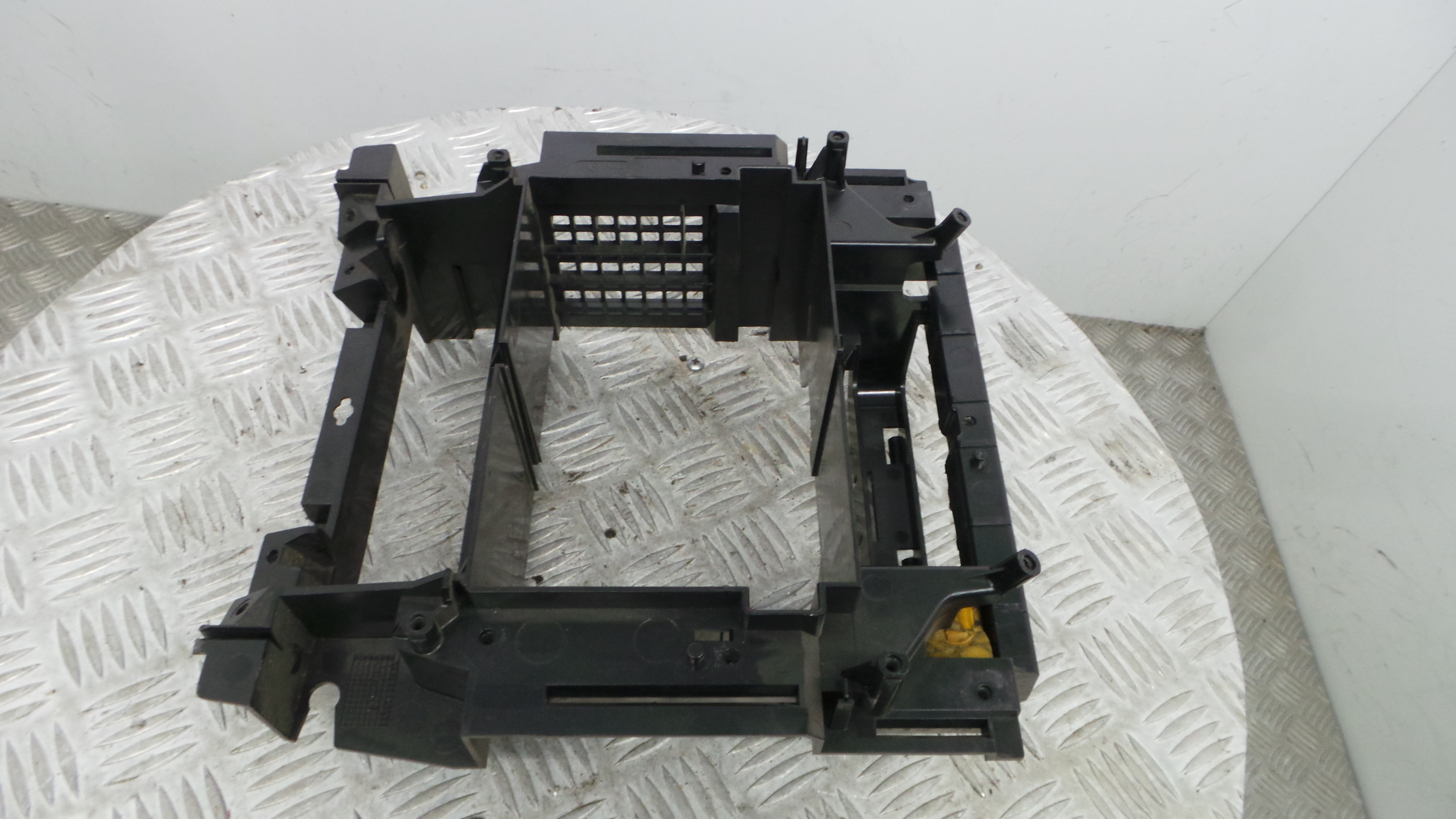 Consola central Tablier  A2036890416 - MERCEDES-BENZ C-CLASS Coupé (CL203), C-CLASS Coupe Sport (CL-36141517