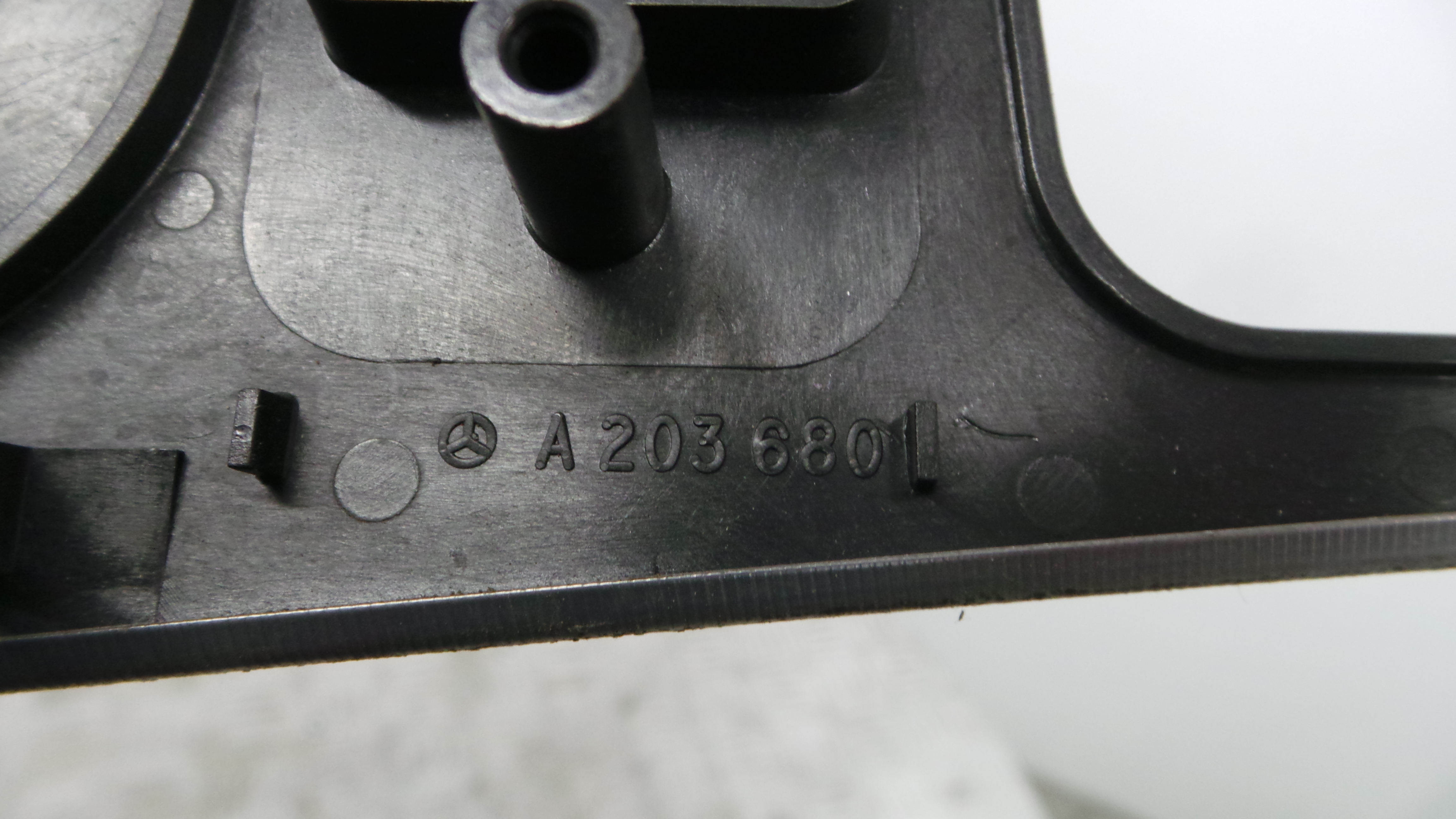 Aro Consola Central A203680 - MERCEDES-BENZ C-CLASS Coupé (CL203), C-CLASS Coupe Sport (CL203), C-C-36141562