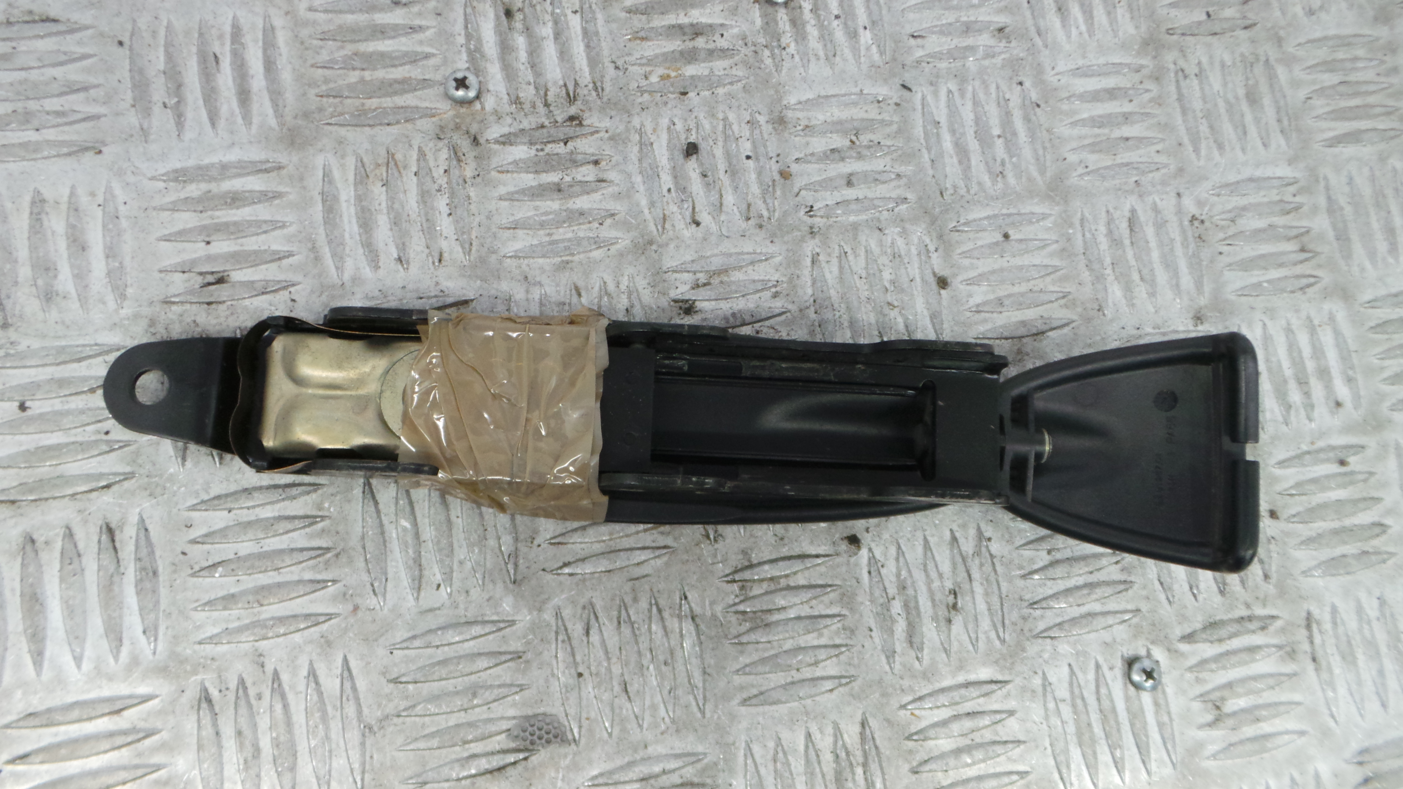 Fixação / Encaixe Cinto Frente Direito 2038680722 - MERCEDES-BENZ C-CLASS Coupé (CL203), C-CLASS -36141612