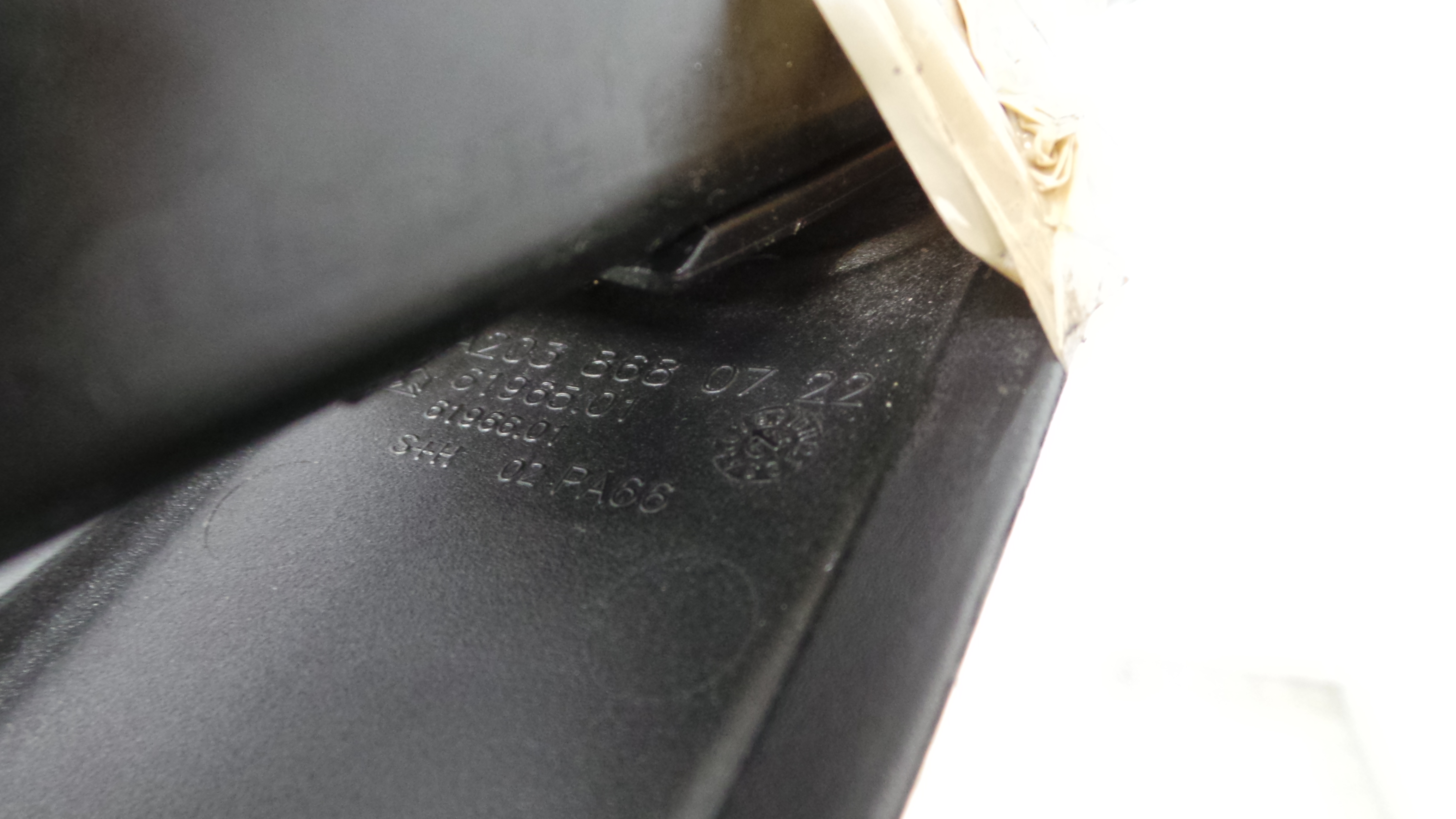 Fixação / Encaixe Cinto Frente Direito 2038680722 - MERCEDES-BENZ C-CLASS Coupé (CL203), C-CLASS -36141612