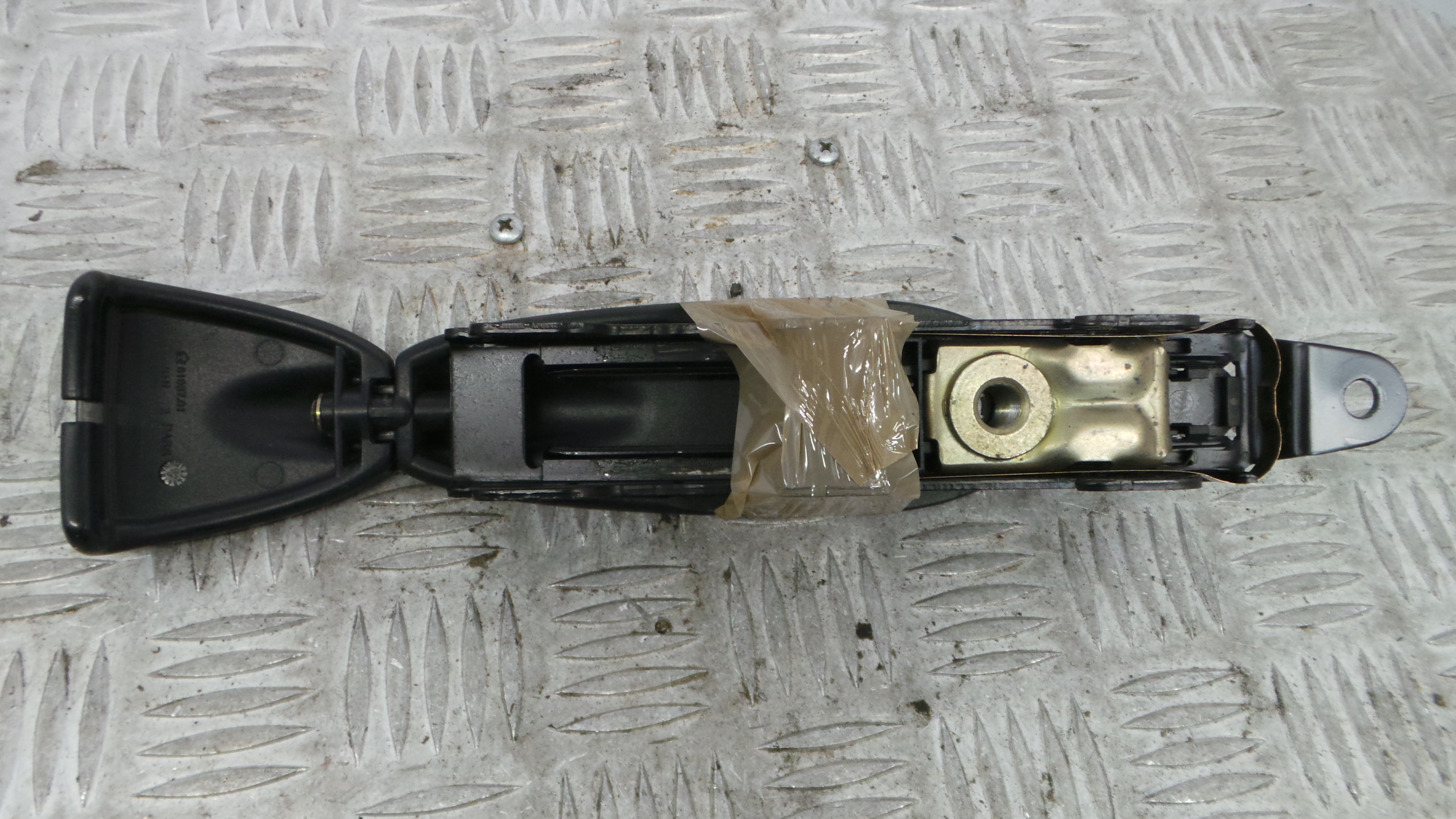 Fixação / Encaixe de Cinto Frente Esquerdo 2038680722 - MERCEDES-BENZ C-CLASS Coupé (CL203), C-CL-36141616