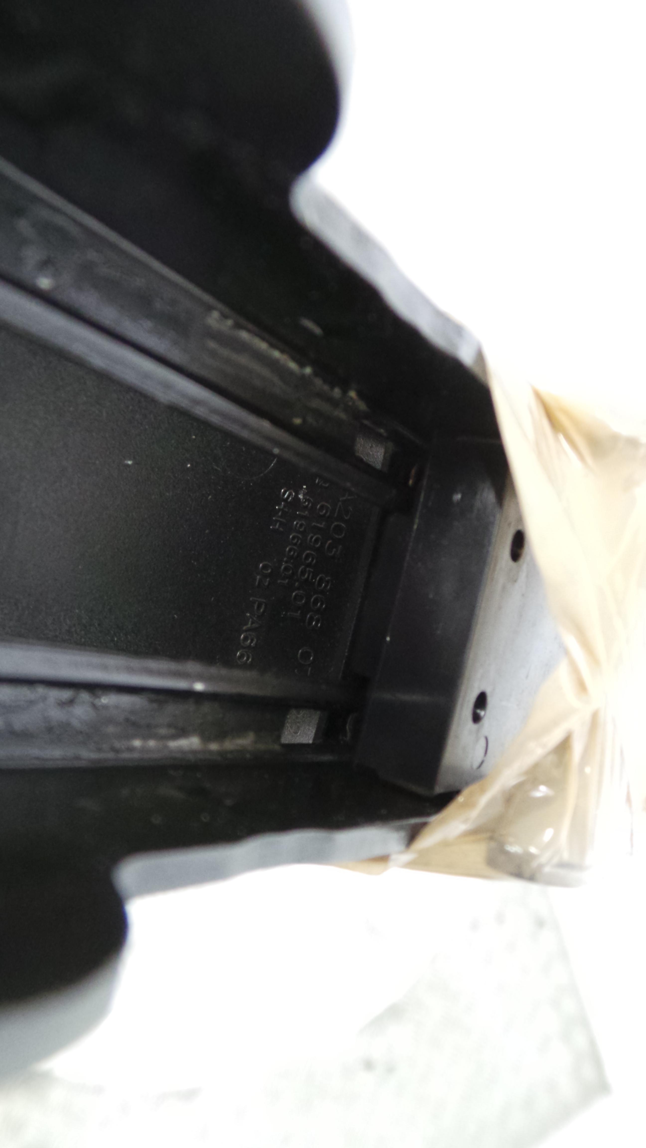 Fixação / Encaixe de Cinto Frente Esquerdo 2038680722 - MERCEDES-BENZ C-CLASS Coupé (CL203), C-CL-36141616