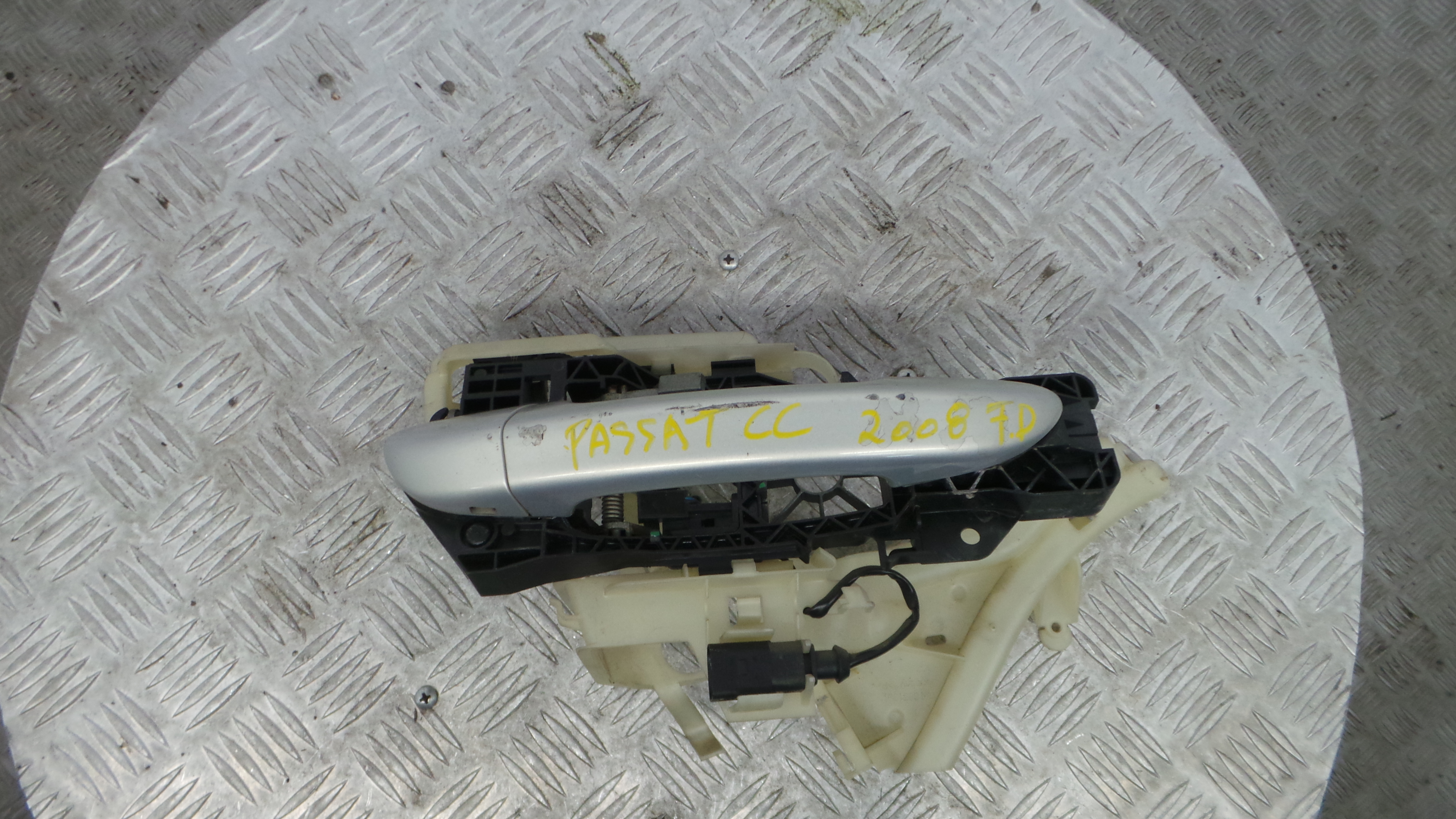 Puxador Exterior Frente Direita  3C8839886 - VW PASSAT CC B6 (357)-38375911