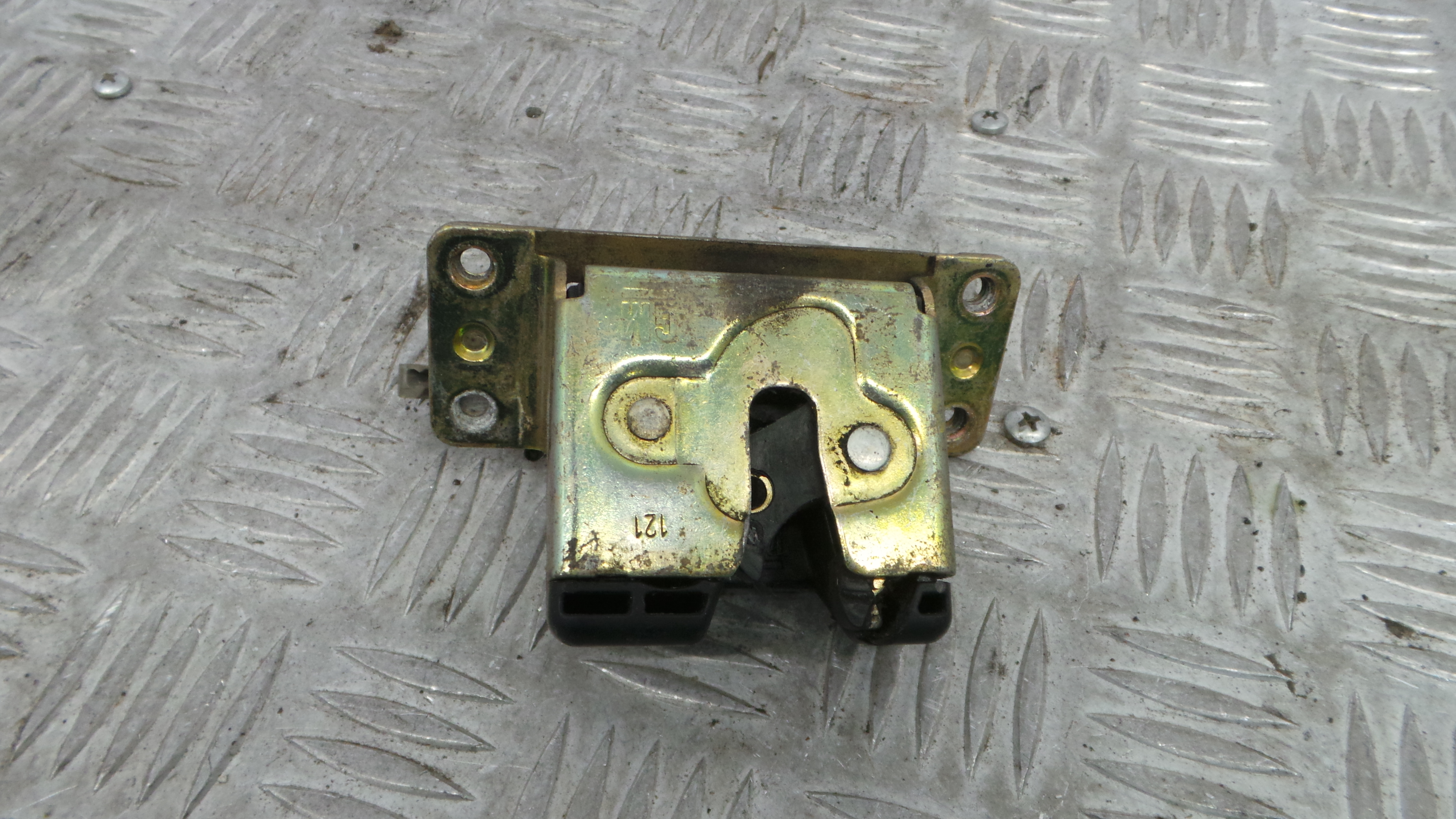 Fecho Mala 90563999 - OPEL VECTRA B Combi (J96)-36713791