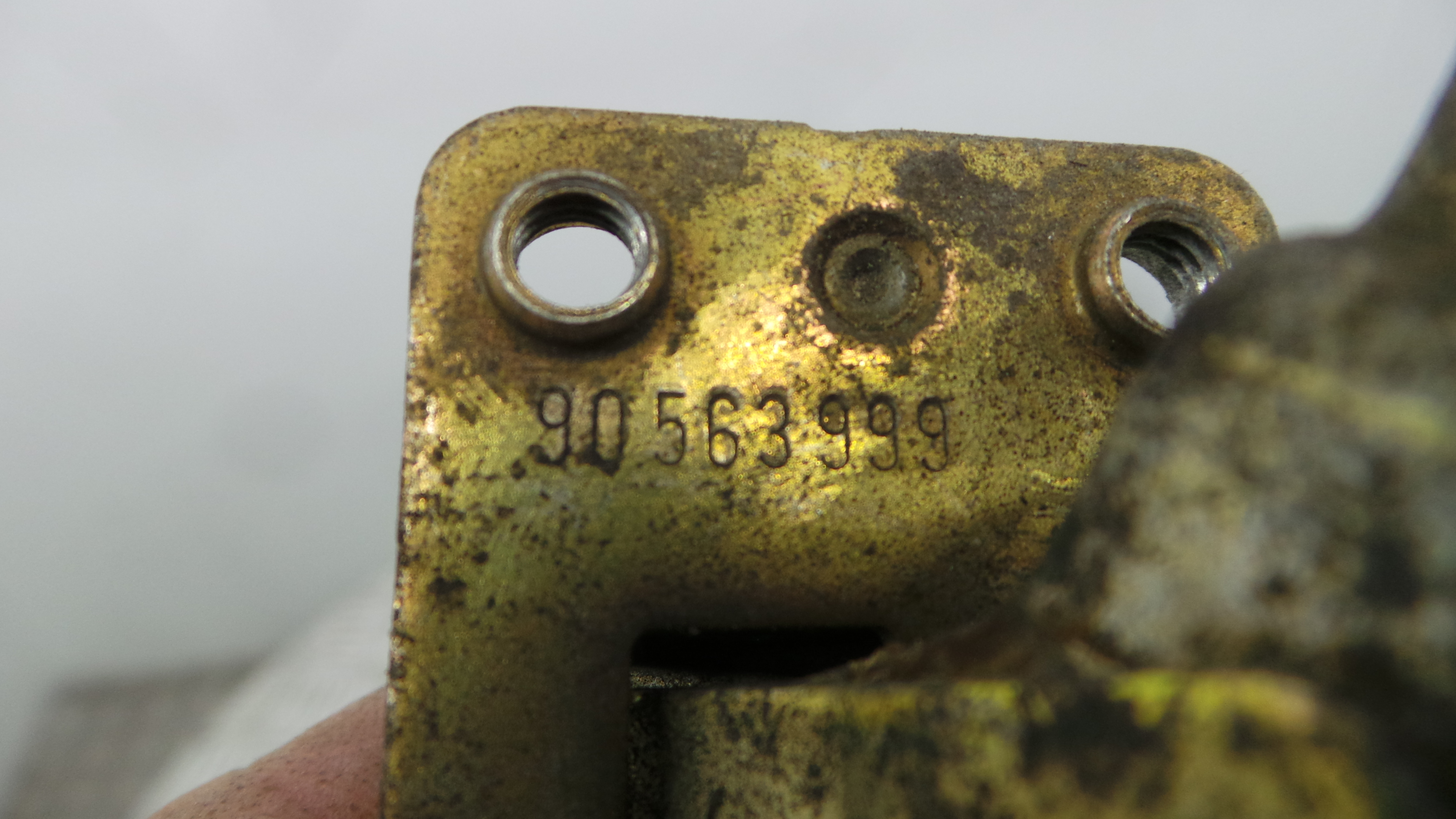 Fecho Mala 90563999 - OPEL VECTRA B Combi (J96)-36713791