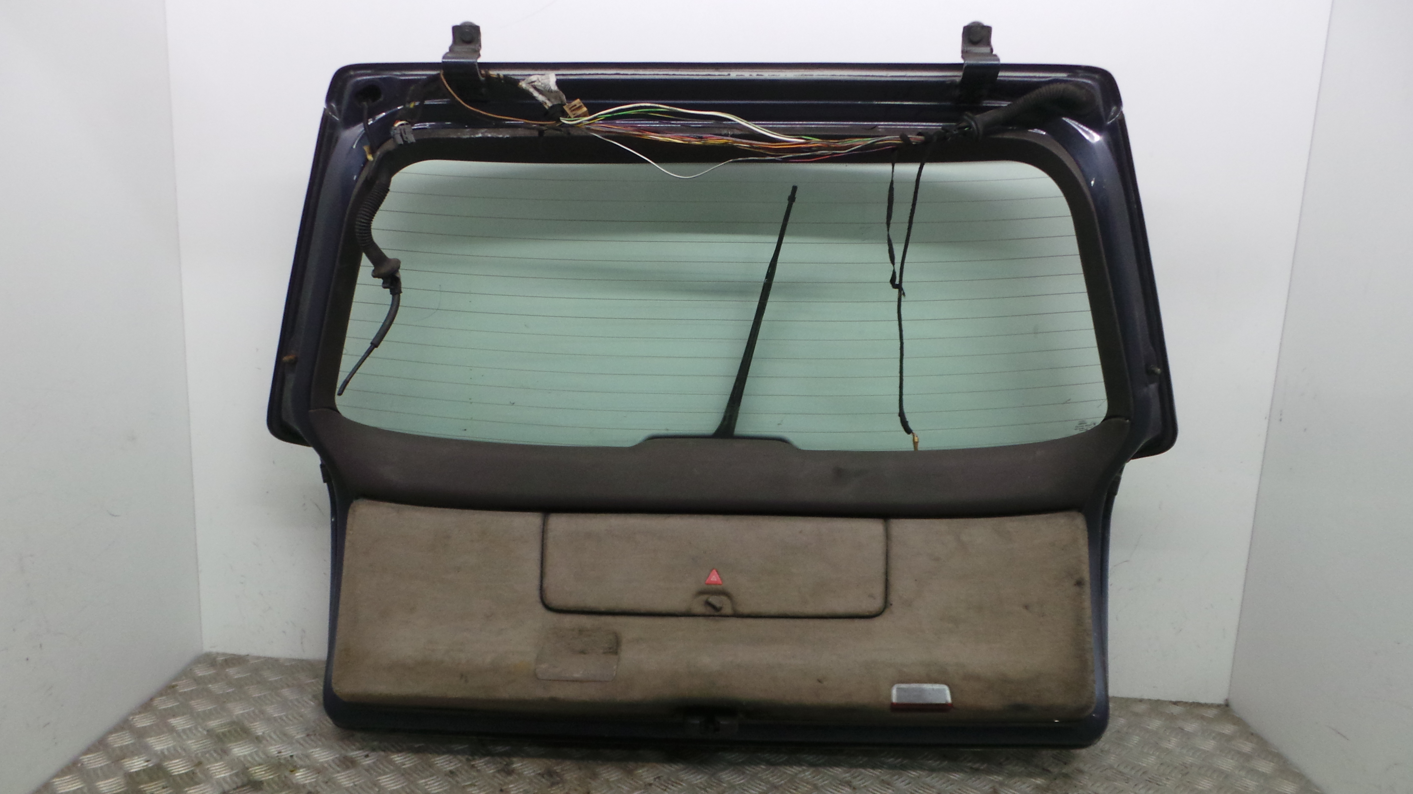 Tampa da Mala 4B9827023J - AUDI A6 C5 Avant (4B5)-36151098