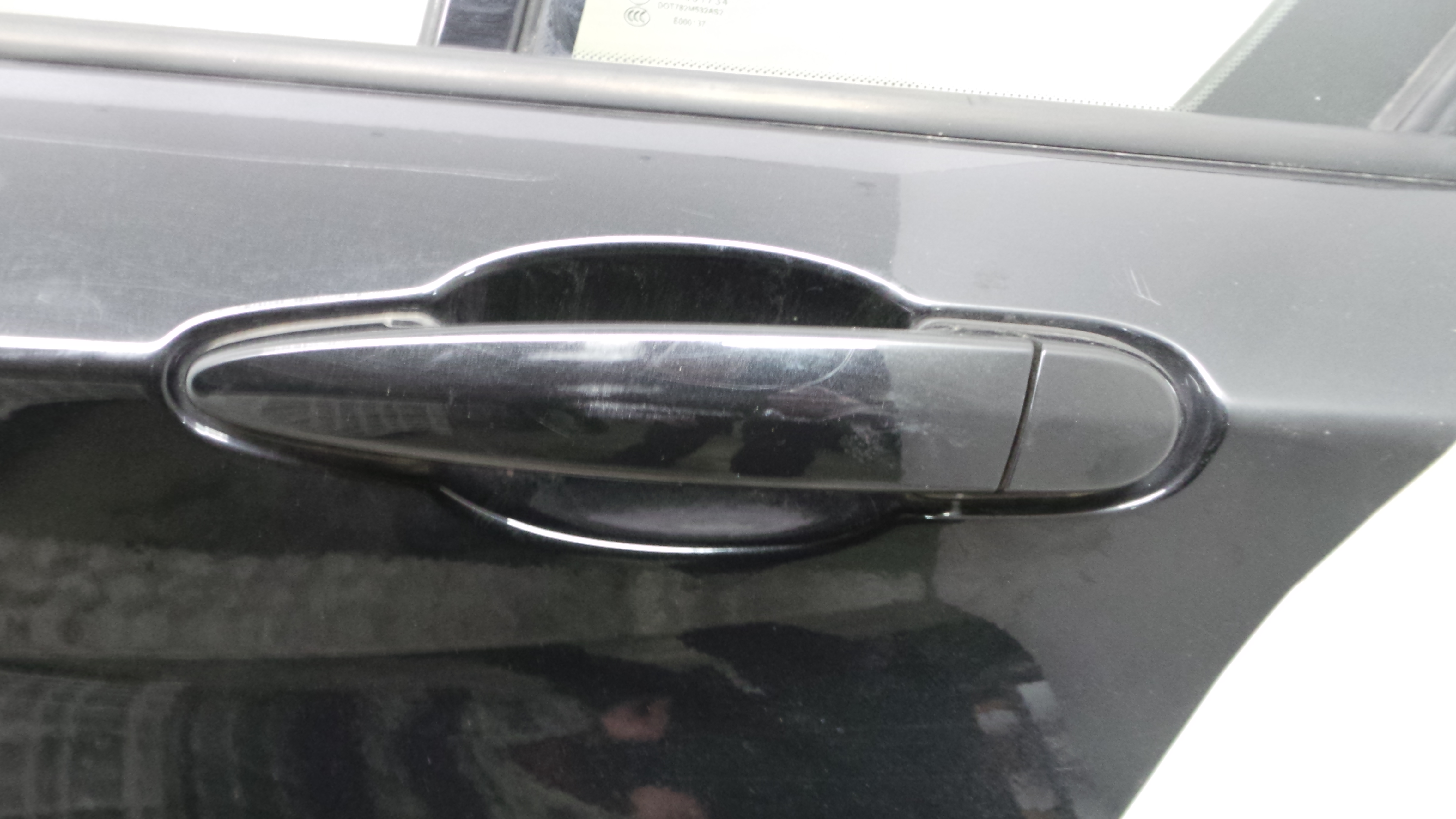 Puxador Exterior Trás esquerdo 51.21-0445184 - BMW 1 (F20), 1 Sports Hatch (F20)-36151295 Puxador Exterior Trás esquerdo 51.21-0445184 - BMW 1 (F20), 1 Sports Hatch (F20)-36151295