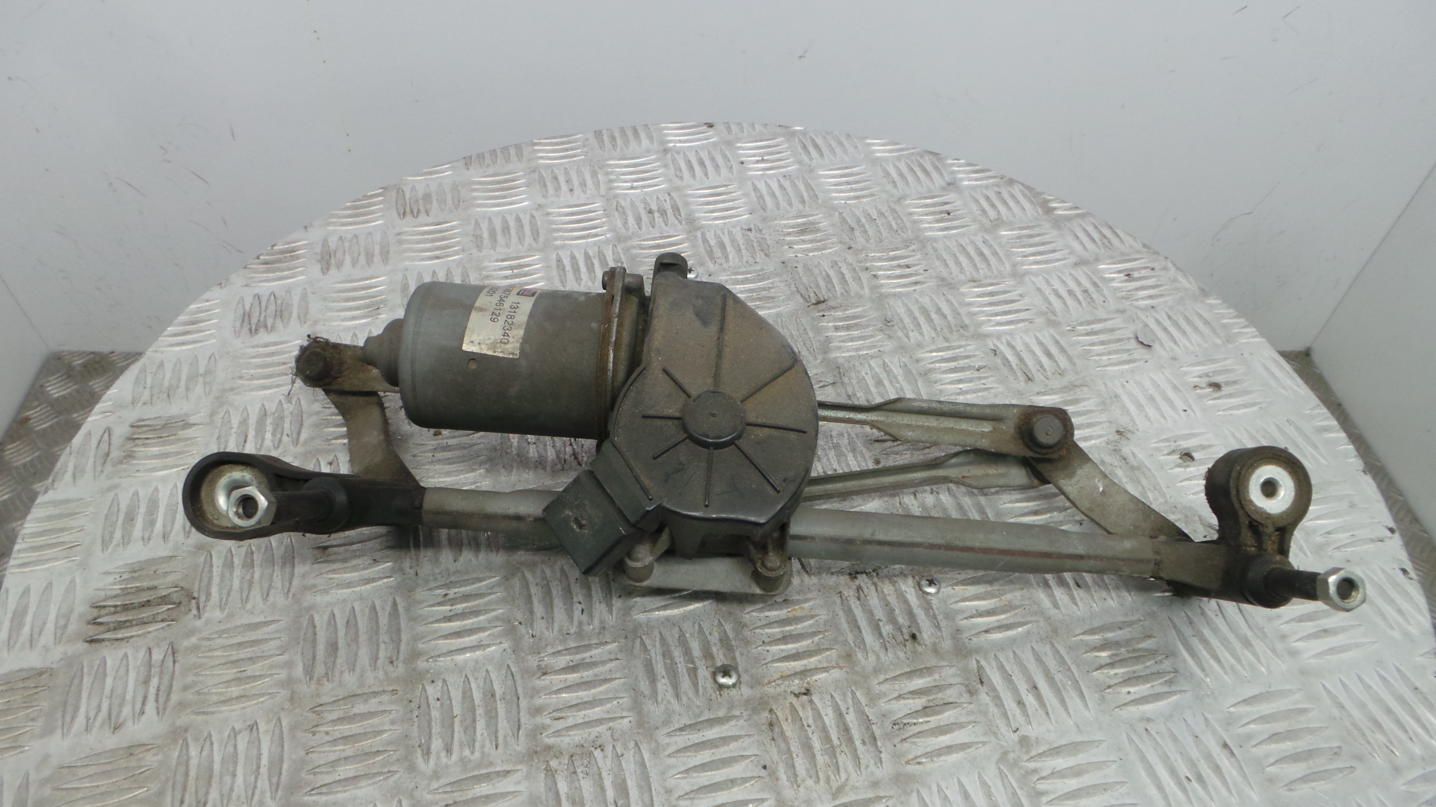 Motor Limpa Vidros Frente  13182340 - OPEL CORSA D (S07)-36157132