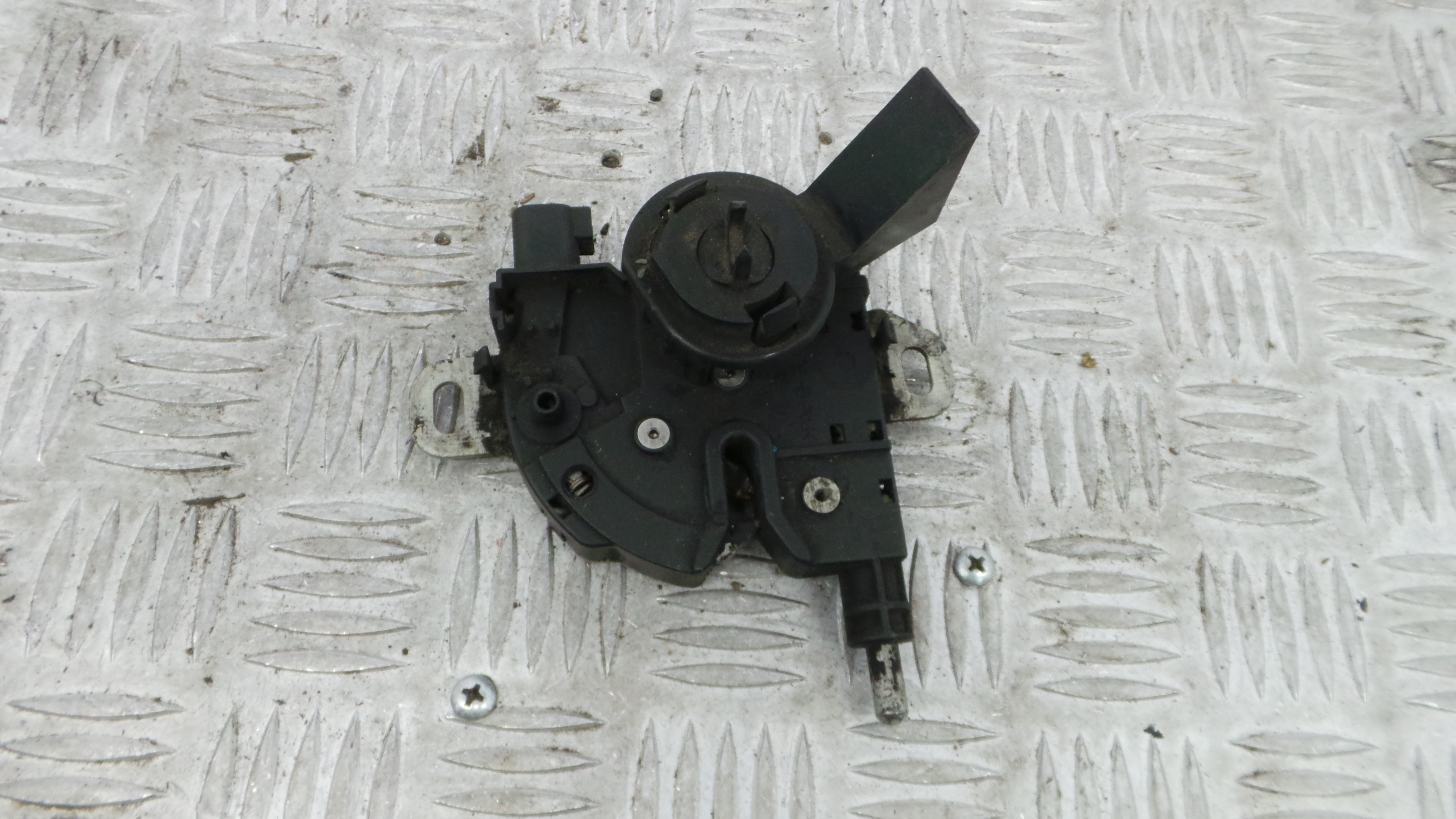 Fecho do Capot 3M51-16700-AC - FORD FOCUS II (DA_, HCP, DP)-36157534