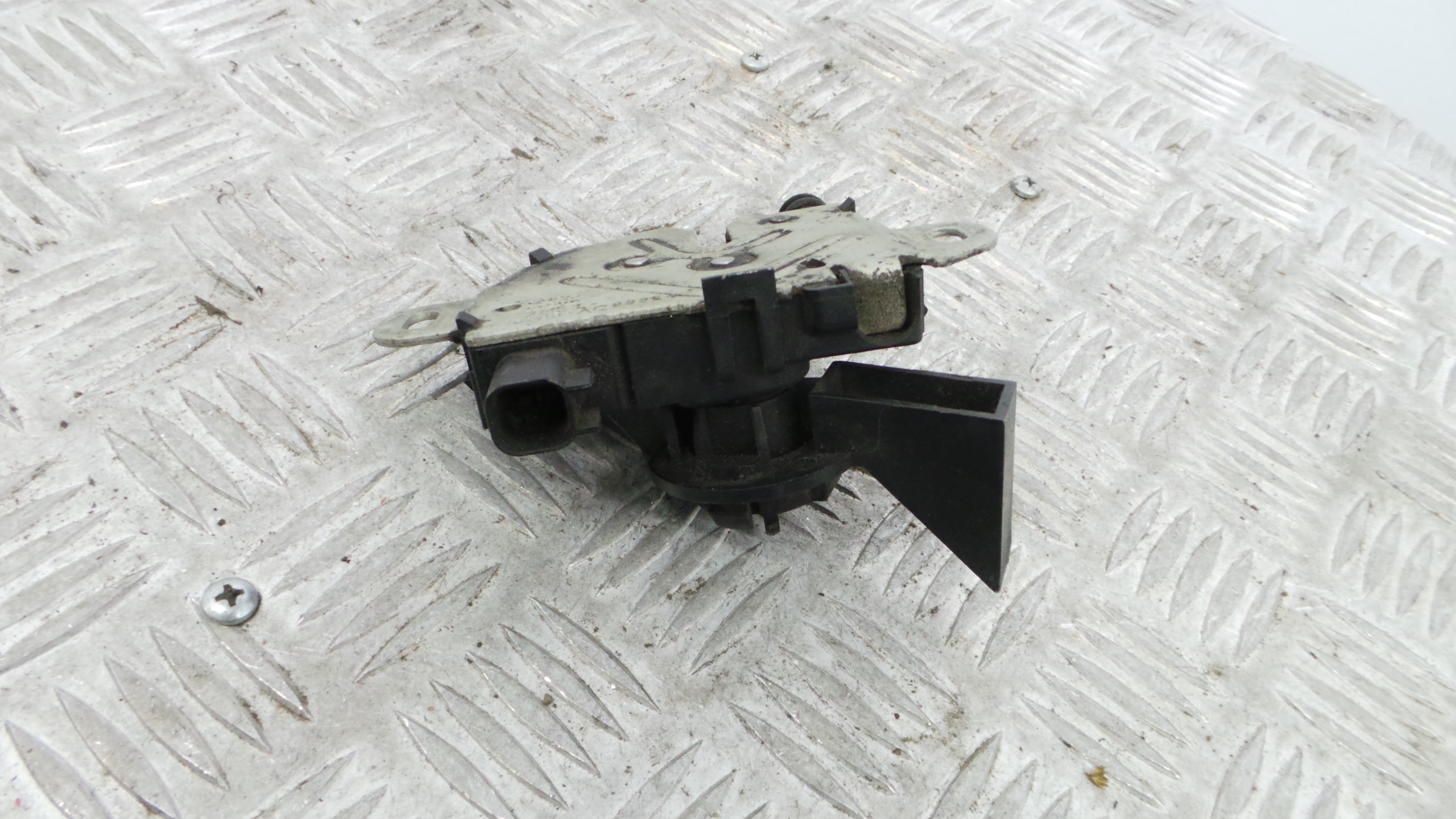 Fecho do Capot 3M51-16700-AC - FORD FOCUS II (DA_, HCP, DP)-36157534