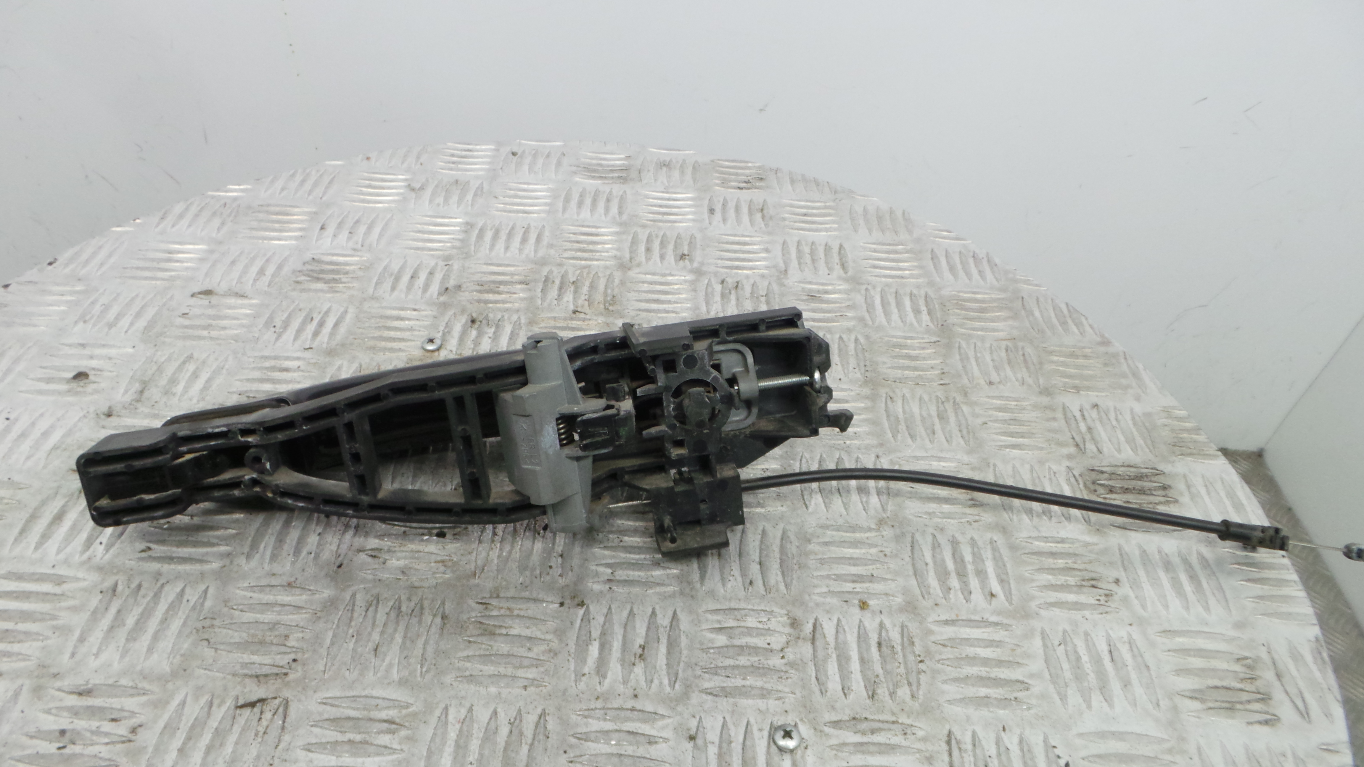 Puxador Exterior Frente Direita 3M51-R224A37-AE - FORD FOCUS II Station Wagon (DA_, FFS, DS), FOCUS-36157601