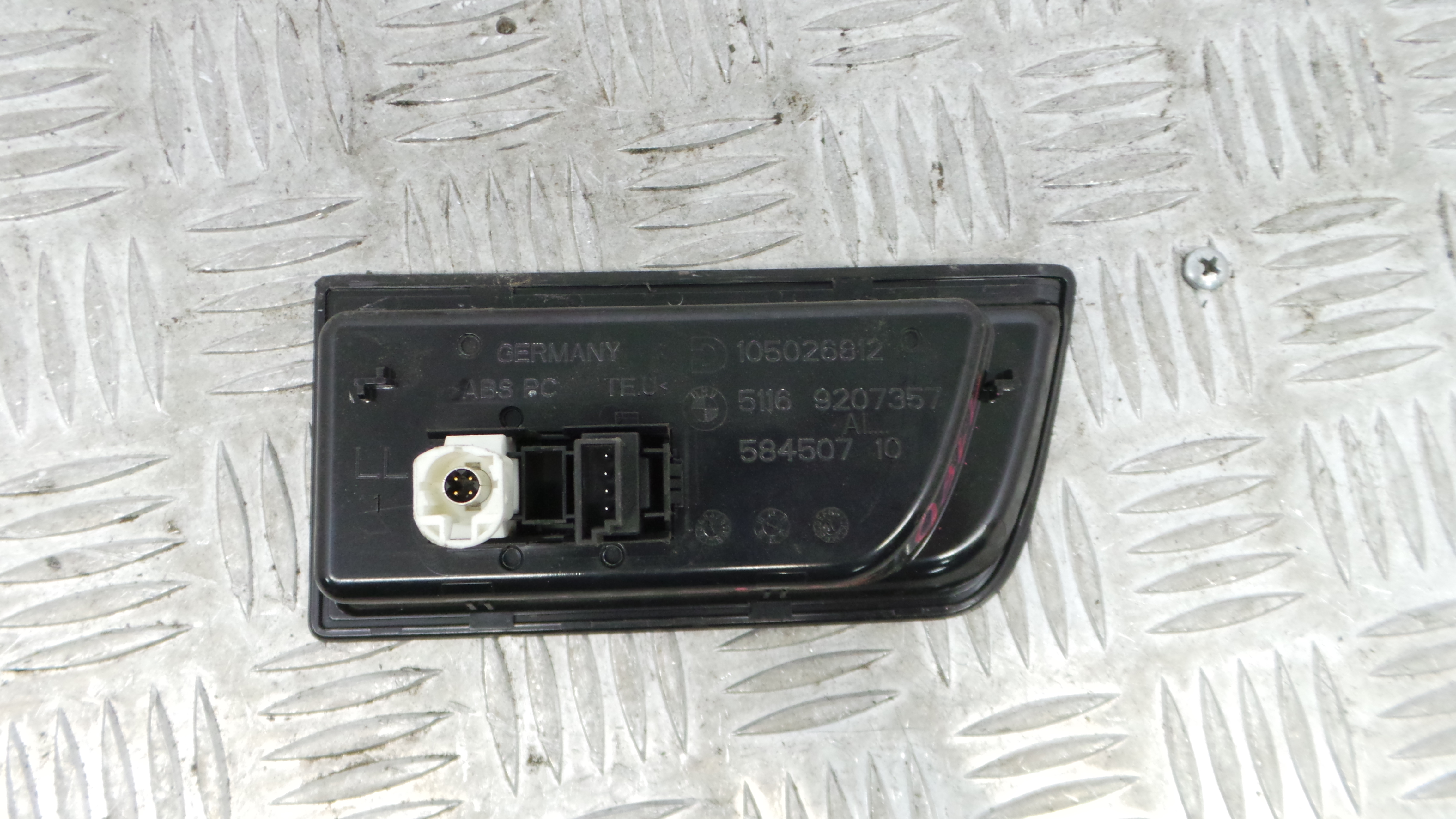 Acessórios para auto rádios 51.16-9207357 - BMW 1 (F20), 1 Sports Hatch (F20)-36157693