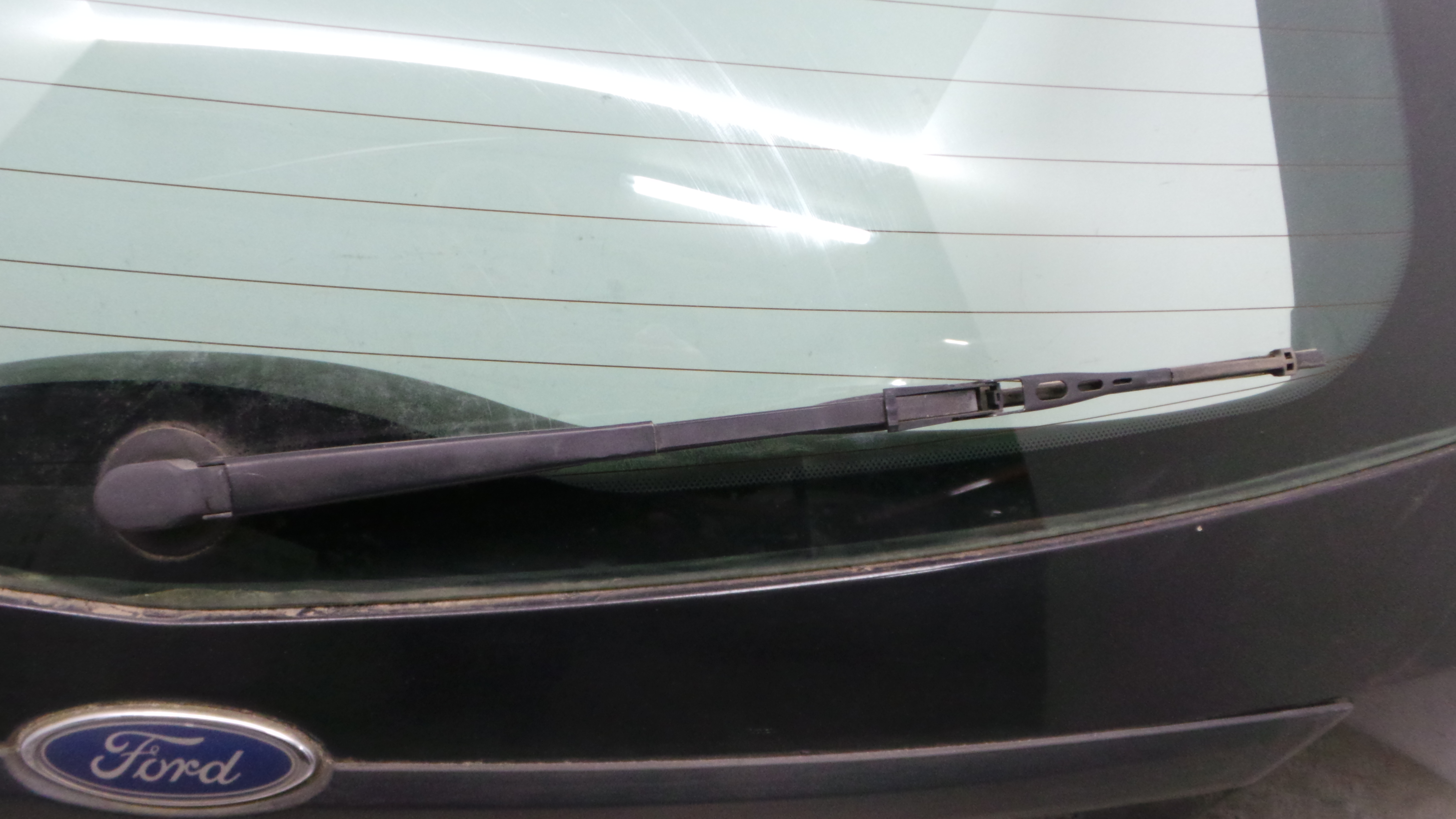 Braço Do Limpa-vidros 1064764 - FORD FOCUS I (DAW, DBW)-36157727