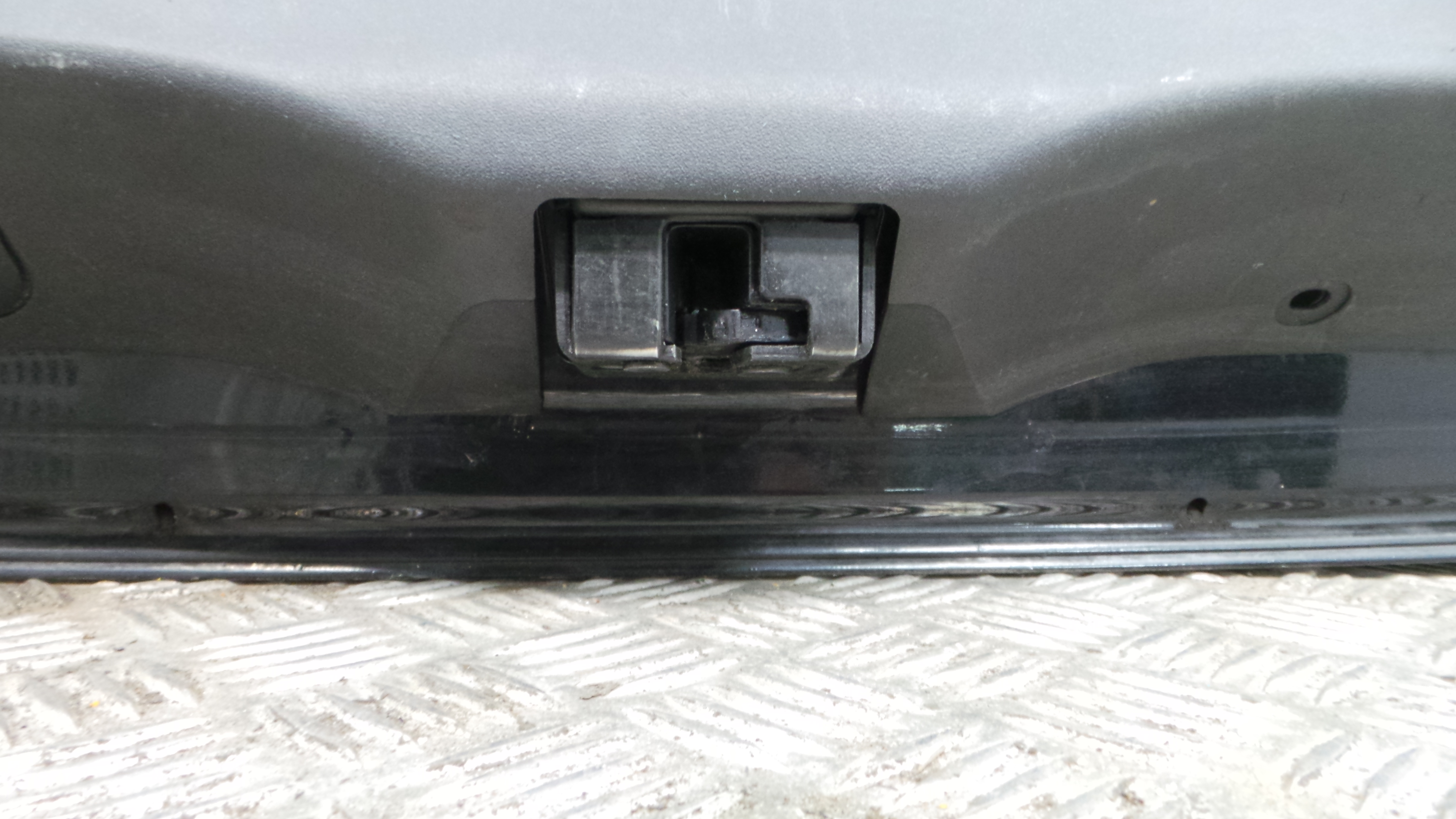 Fecho Mala  6935002080 - TOYOTA AURIS (_E15_), COROLLA (_E15_)-36160434