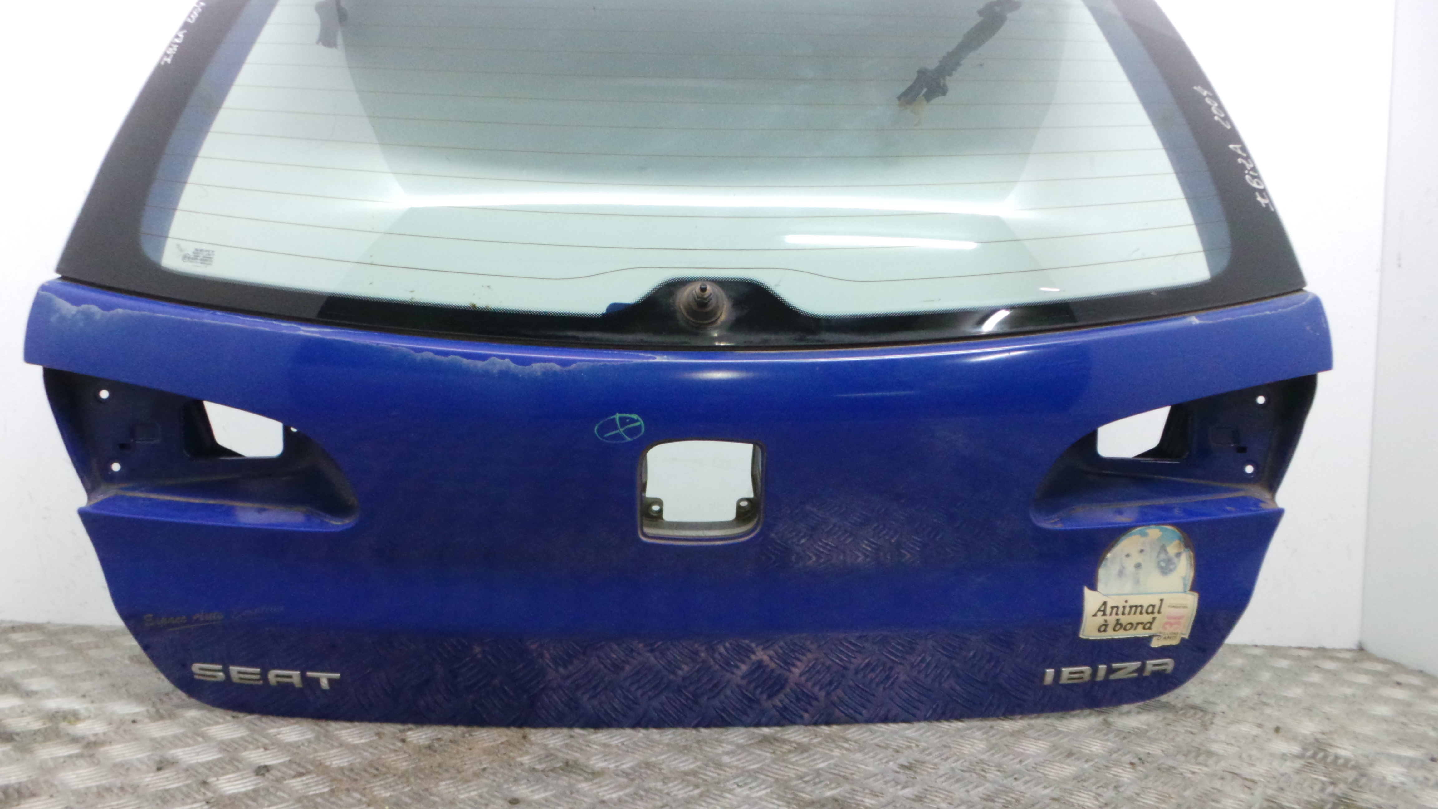 Tampa da Mala 6L6827024B - SEAT IBIZA III (6L1), IBIZA Mk III (6L1)-36160720