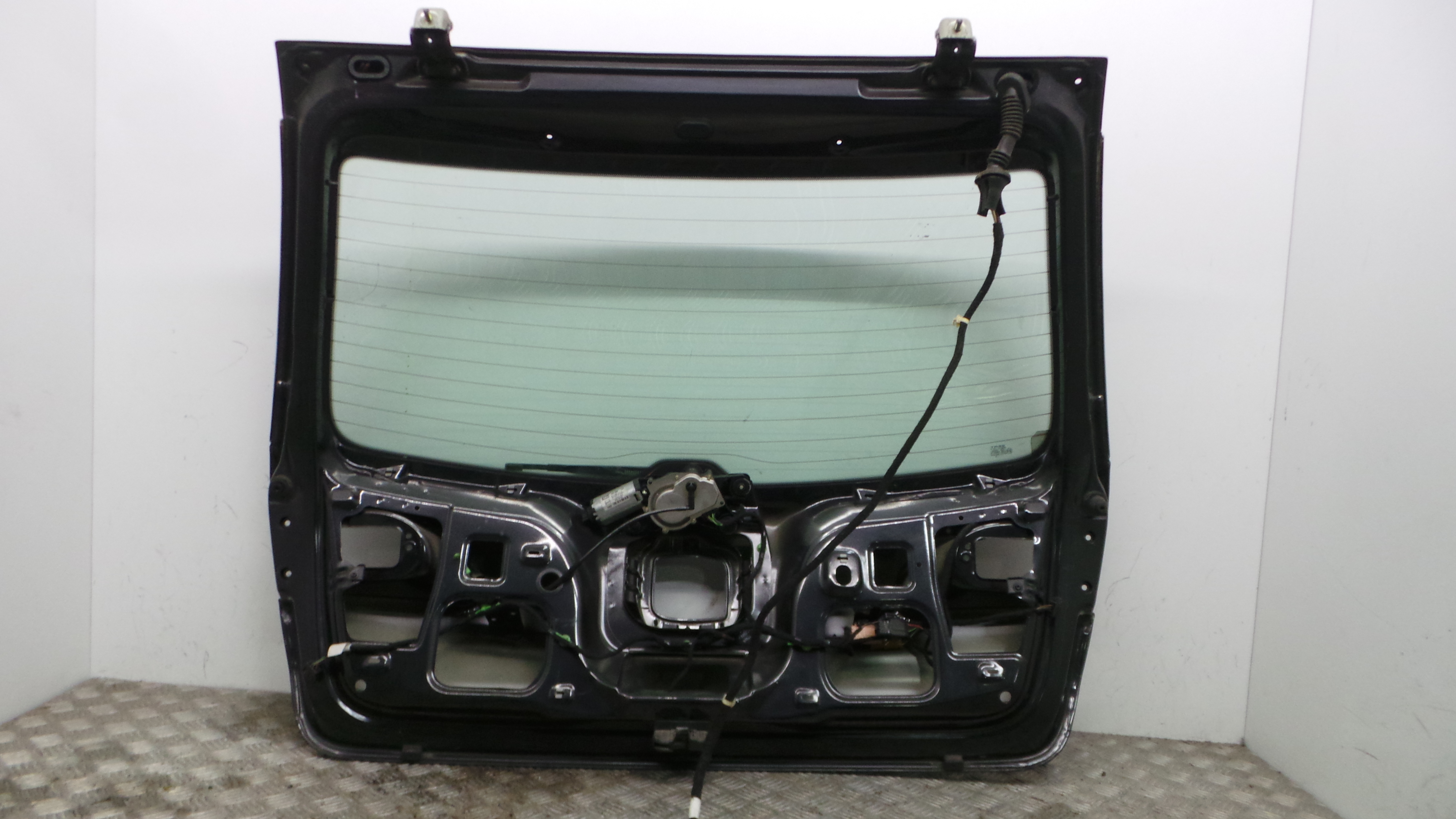 Tampa da Mala 6L6827024B - SEAT IBIZA III (6L1), IBIZA Mk III (6L1)-36186802