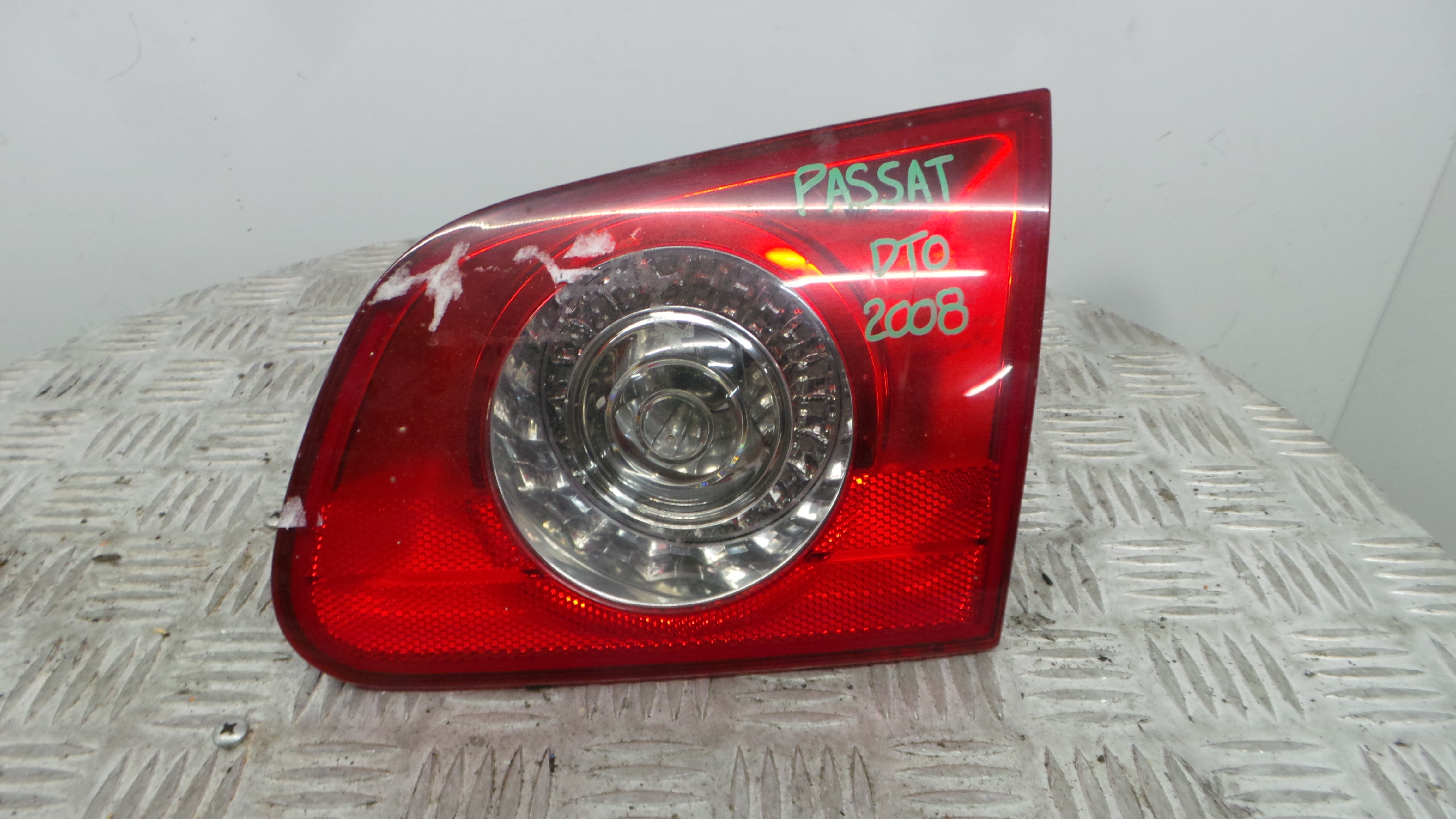 Farolim Mala Trás Dto 3C9945094A - VW PASSAT B6 Estate (3C5), PASSAT B6 Variant (3C5)-36410875