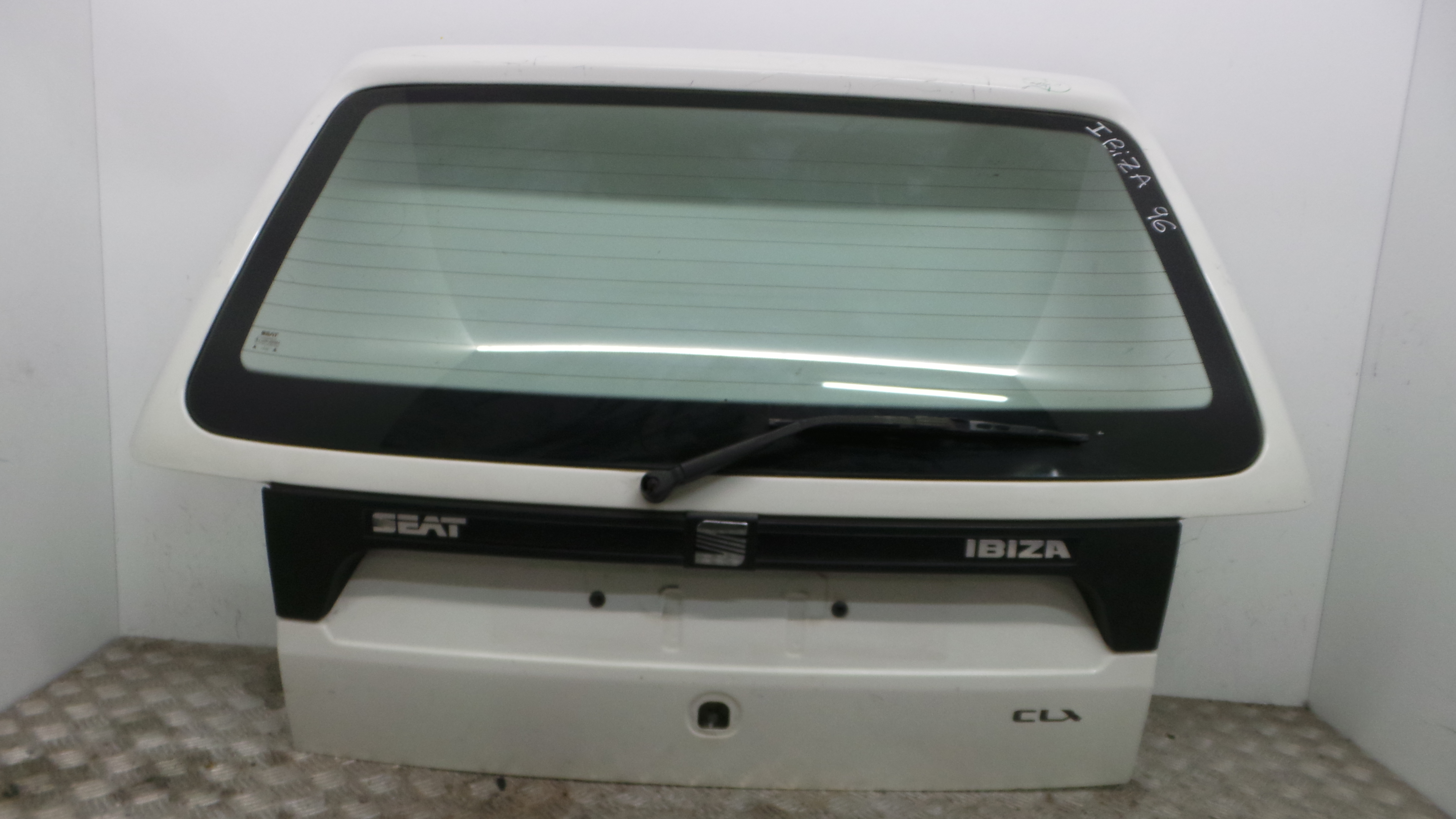 Tampa da Mala 6K6827025A - SEAT IBIZA II (6K1), IBIZA Mk II (6K1)-36187288 Tampa da Mala 6K6827025A - SEAT IBIZA II (6K1), IBIZA Mk II (6K1)-36187288