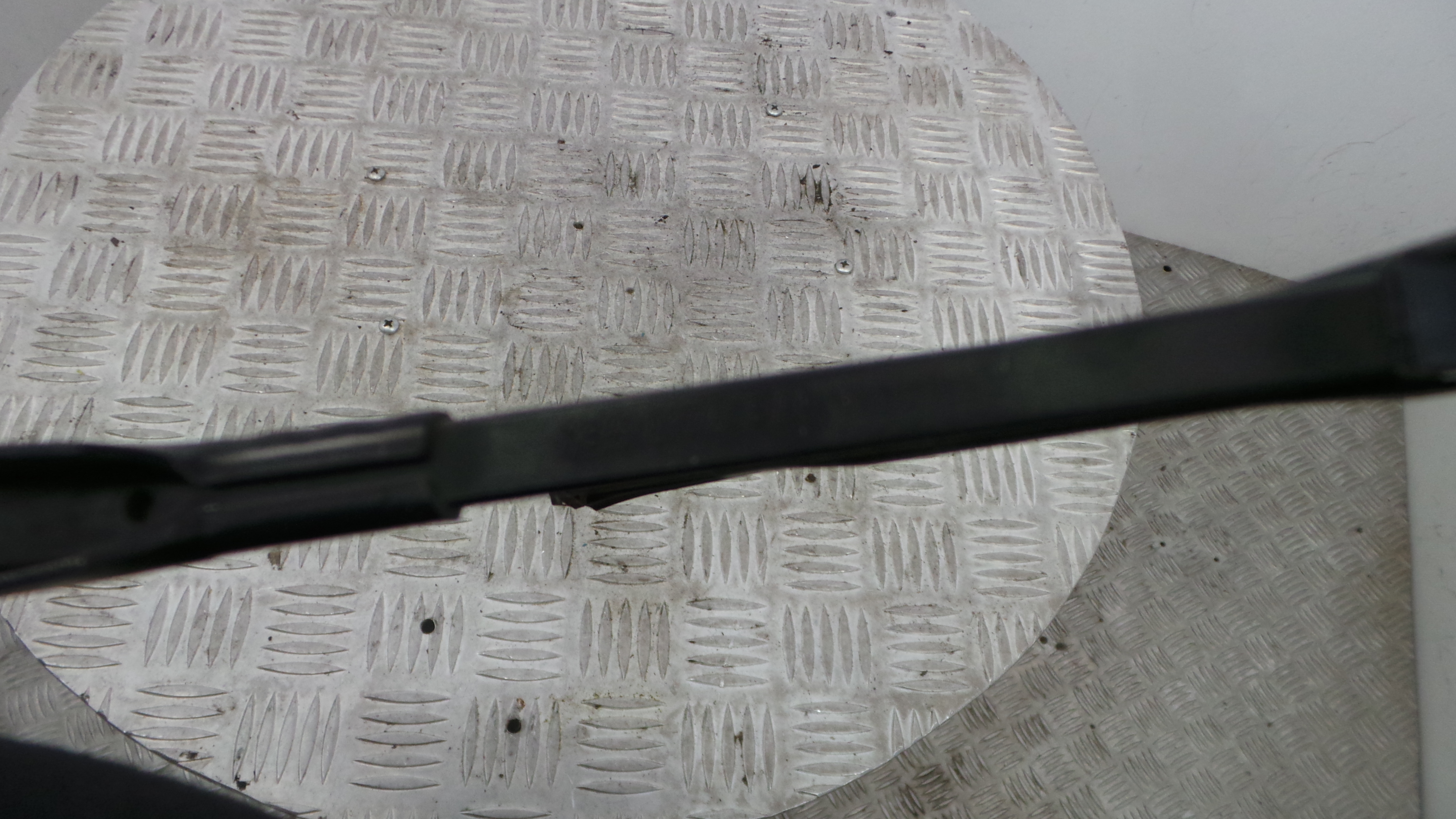 Braço Do Limpa-vidros XS41-A17406-AA - FORD FOCUS I (DAW, DBW)-36636327